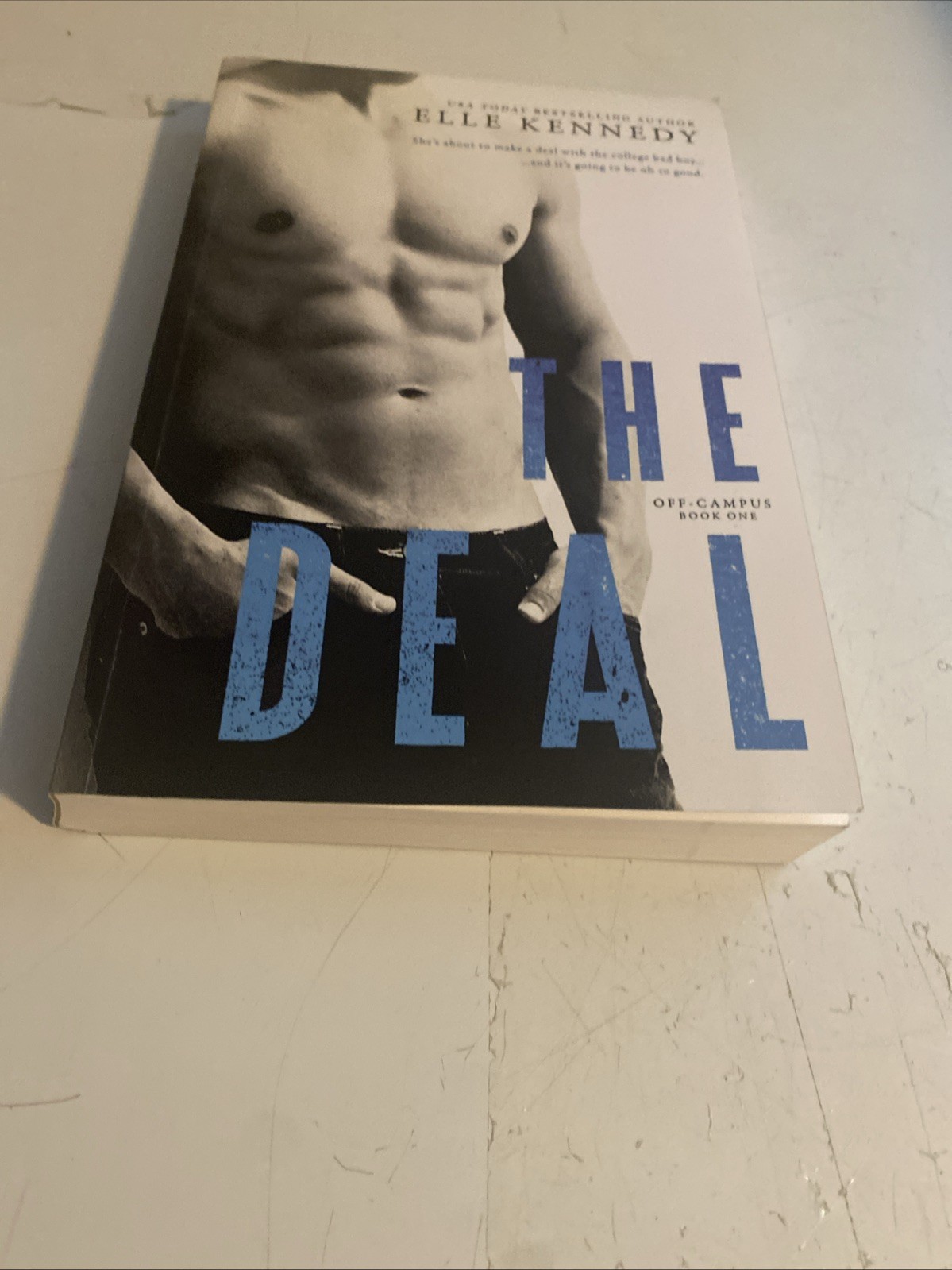 The Deal by Elle Kennedy (Off-campus Book #1)