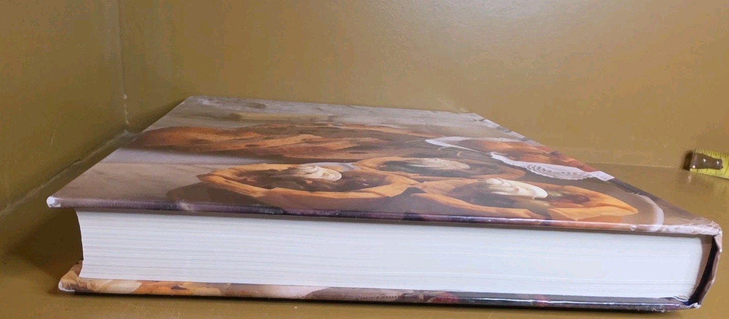 Complete Book of Baking Pillsbury Cookbook 1993 Hardcover 512 Pages Of Recipes