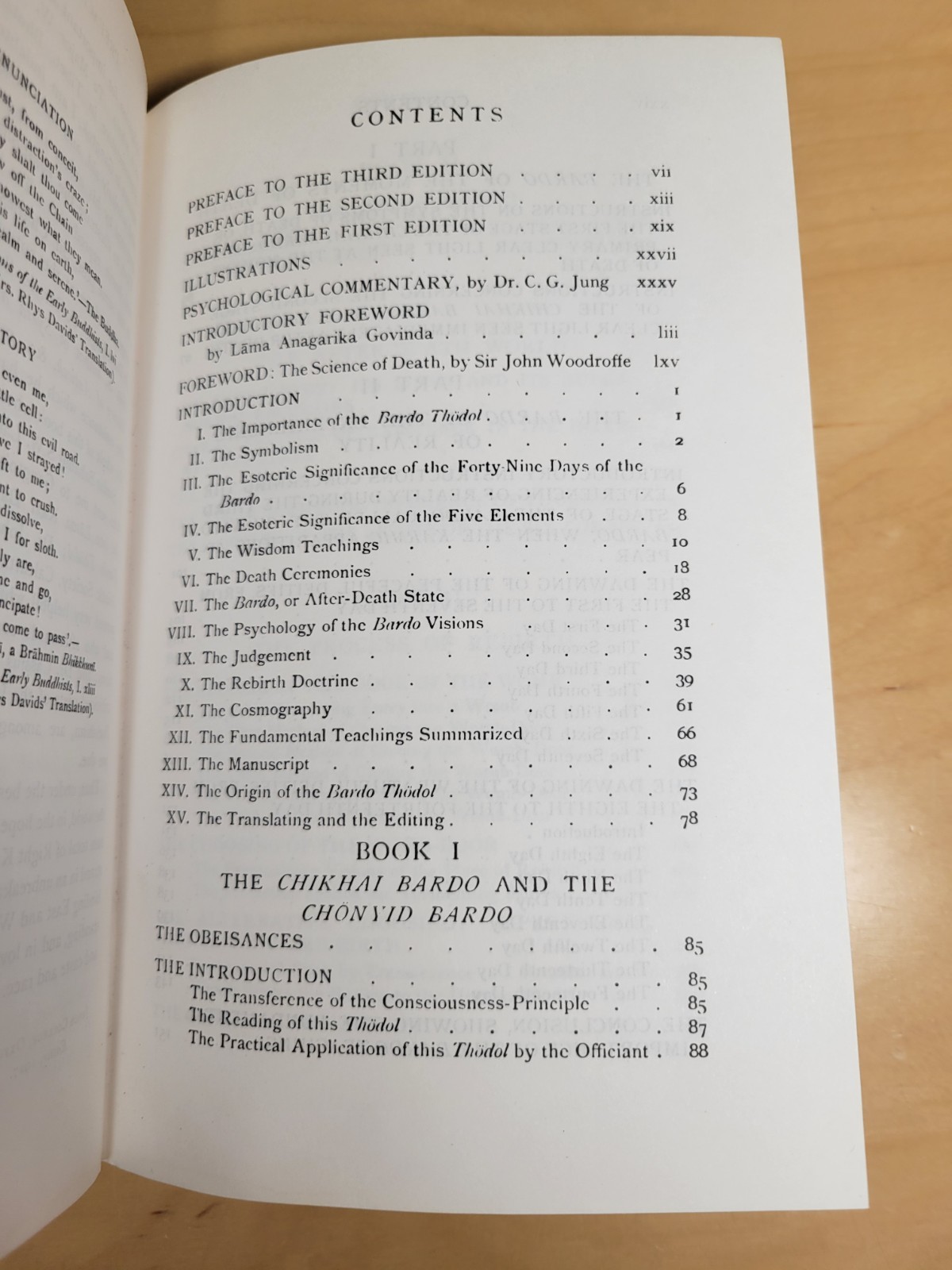 The Tibetan Book Of The Dead W.Y. Evans-Wentz 3rd Edition Hardcover NICE!