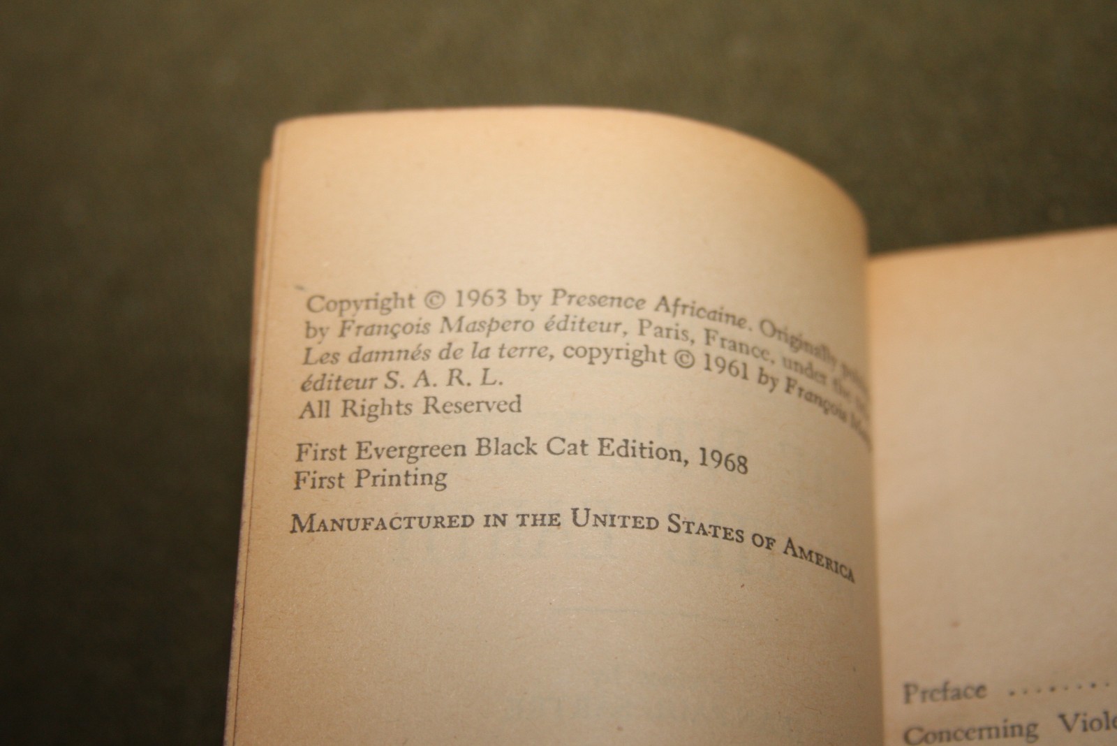 The Wretched of the Earth by Frantz Fanon 1968 PB 1st Print Black Cat Grove