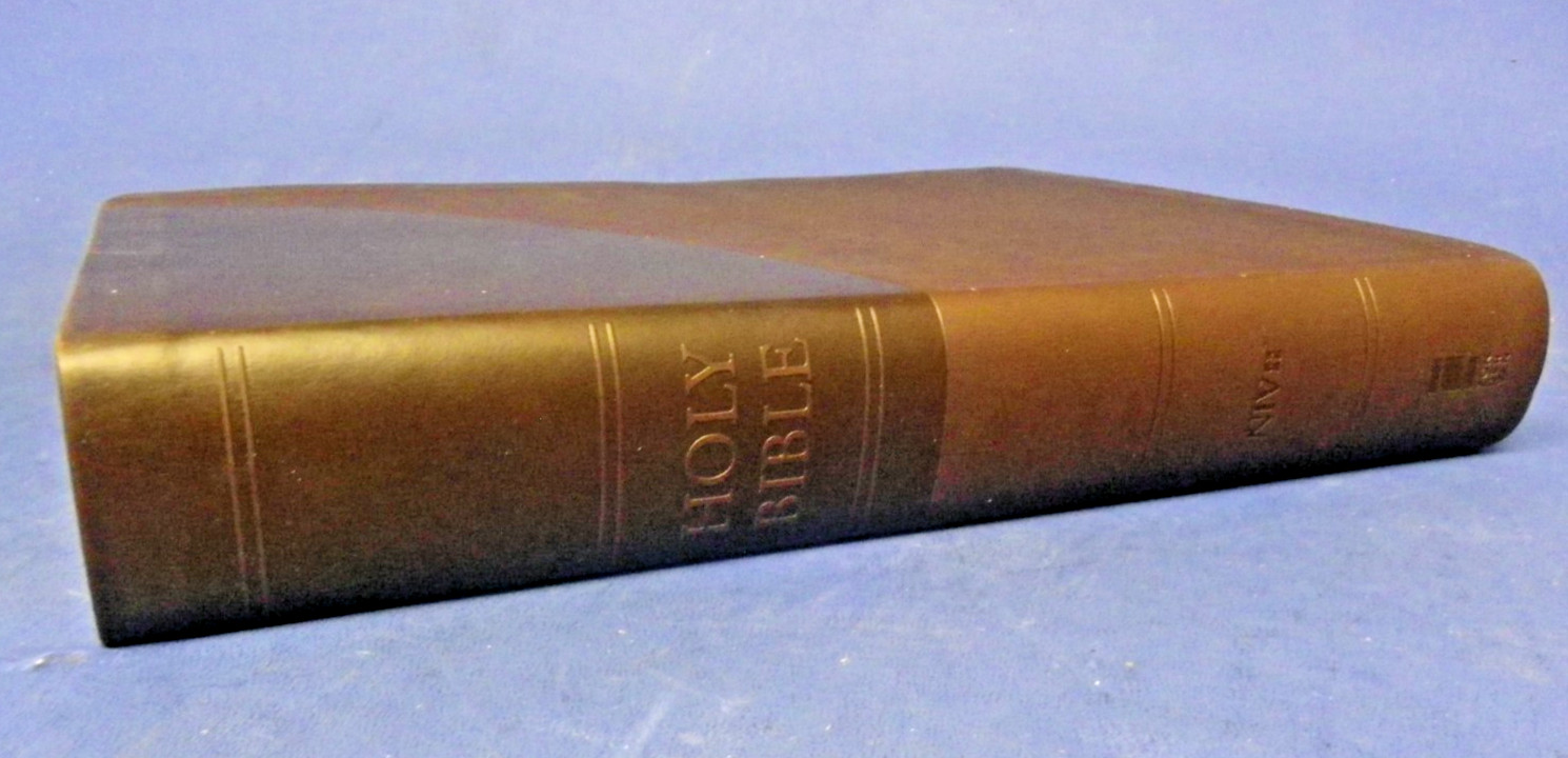 NIV Super Giant Print Reference Bible 16.5-Point Print Size Chocolate Cover