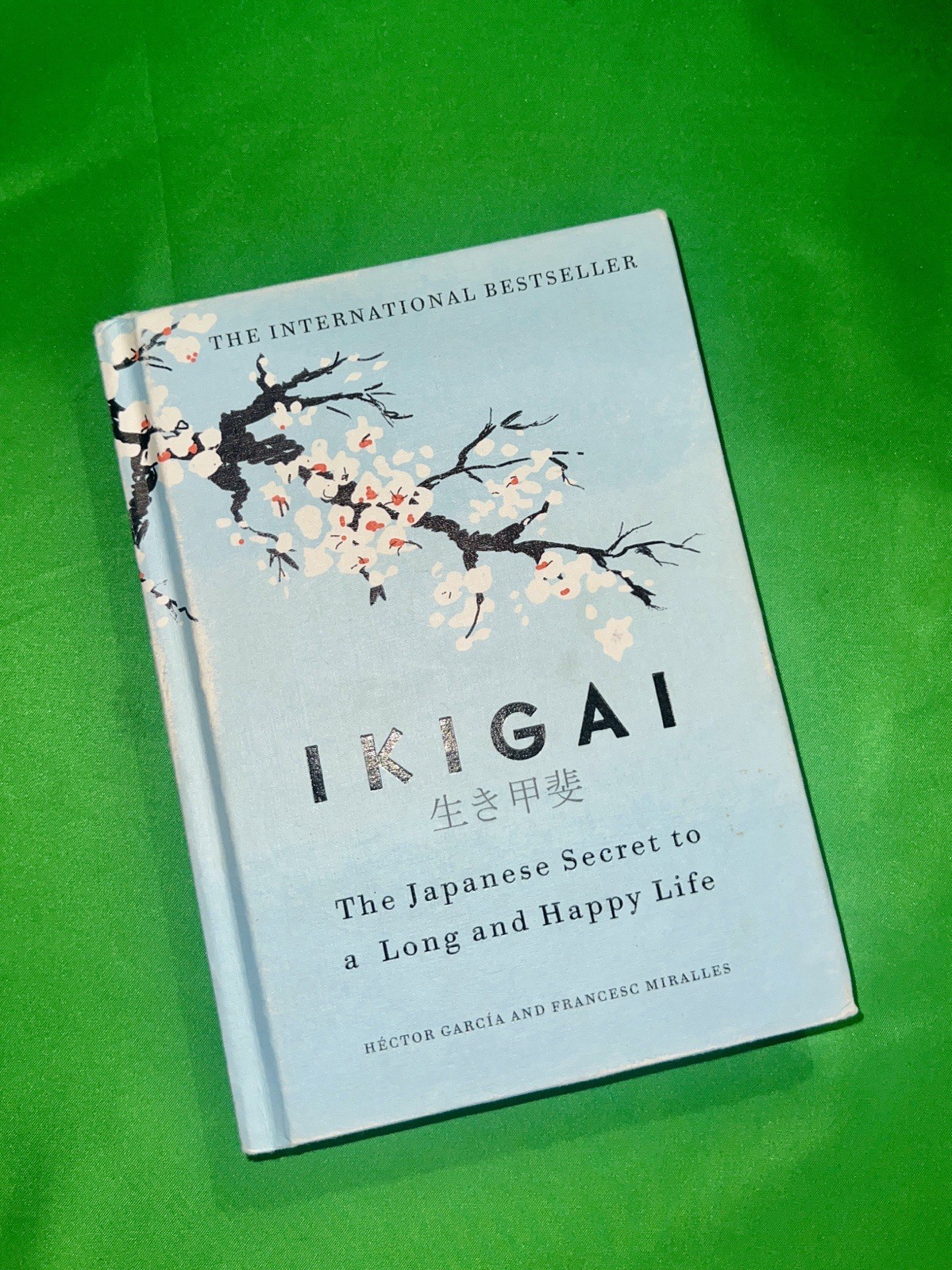 Ikigai: The Japanese Secret to a long & happy life by Miralles, Francesc Book📚