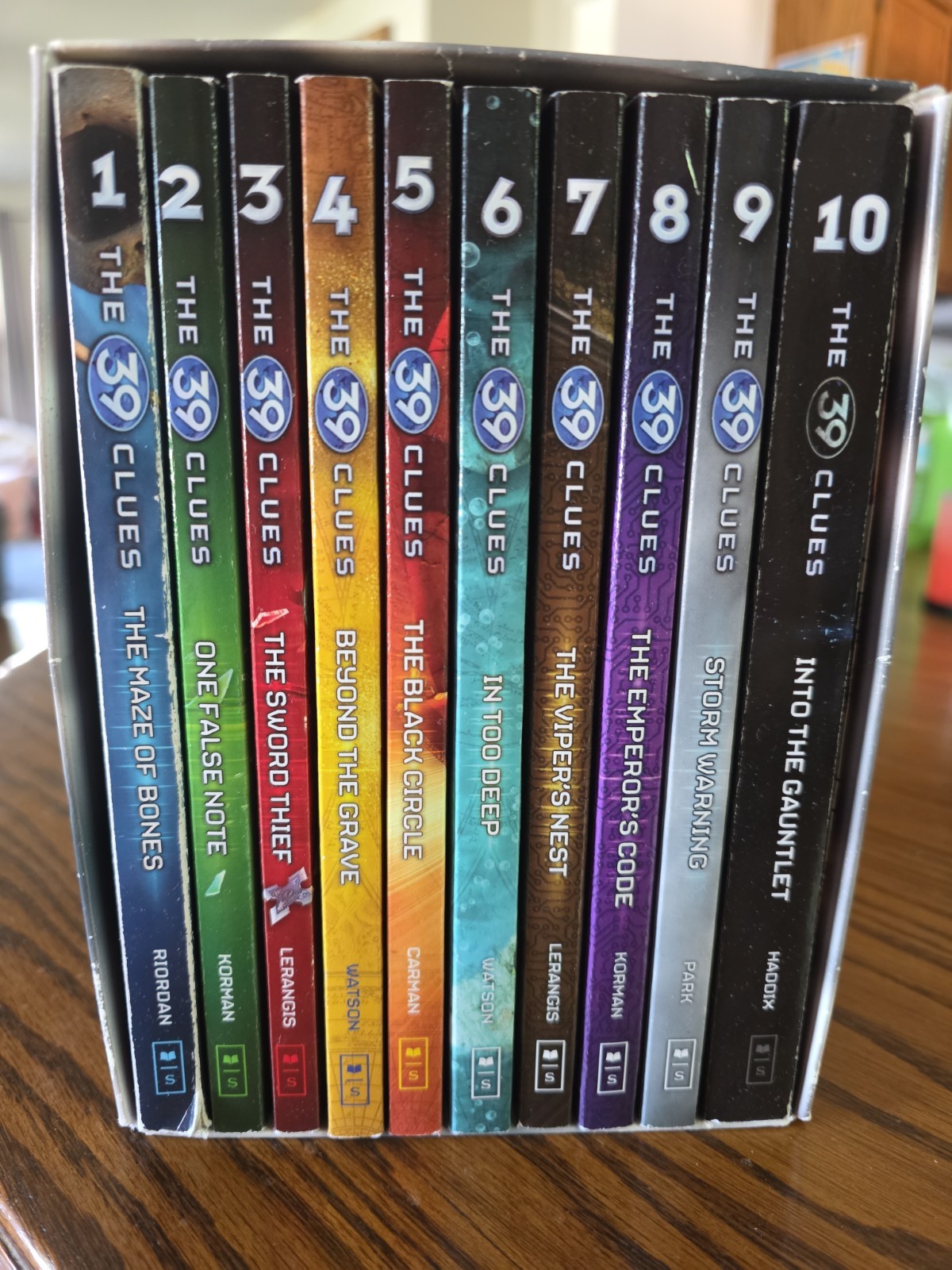 The 39 Clues Scholastic Book Set 1-10 Paperback Box Set