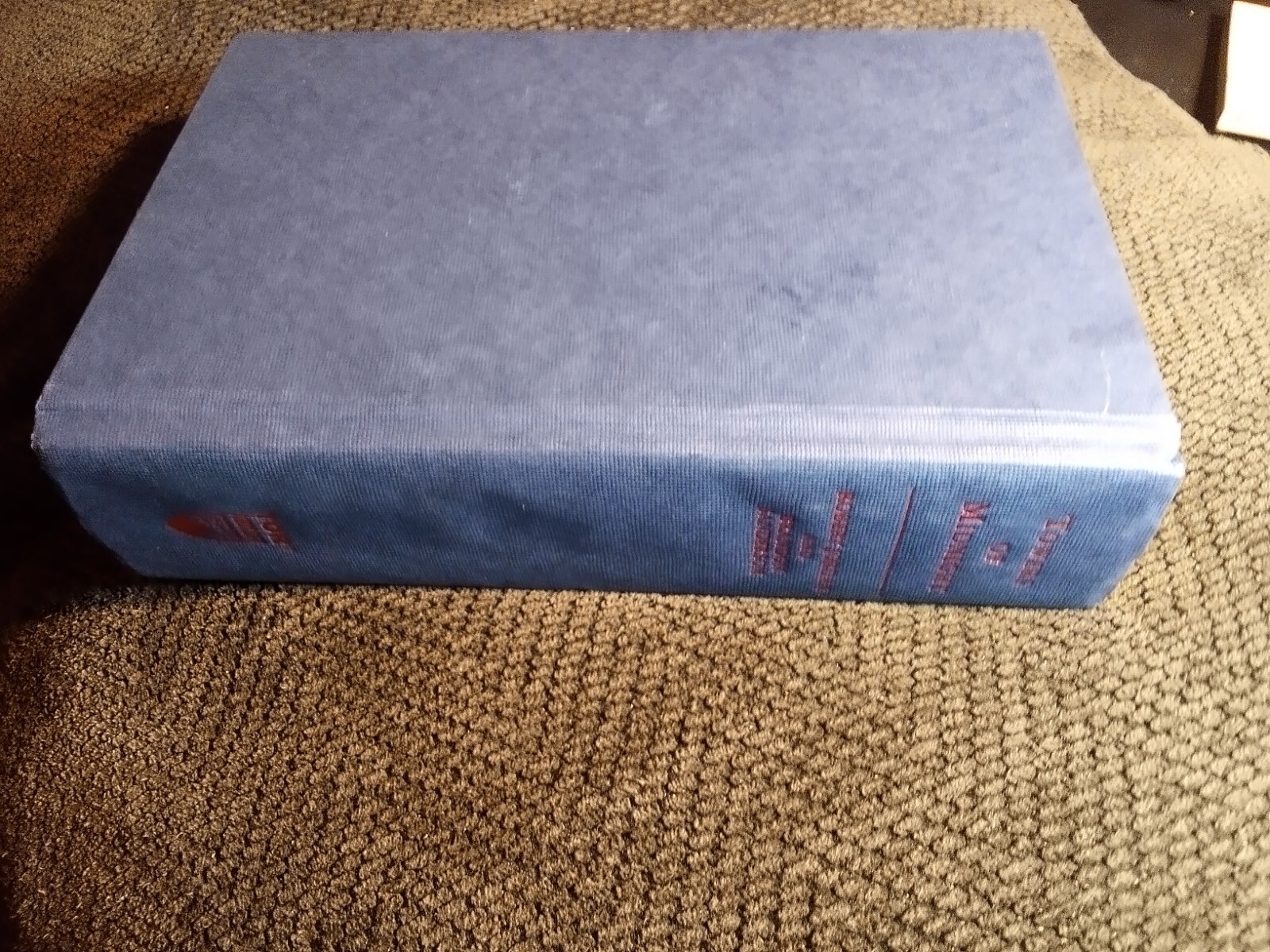 2010 First Edition-Towers of Midnight by Robert Jordan-Signed-HB