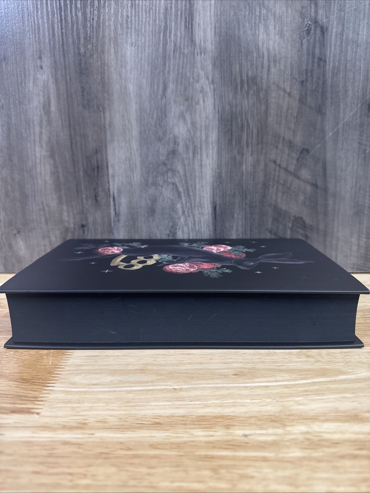 Illumicrate – Ninth House & Hell Bent – Leigh Bardugo – Exclusive Sprayed Edges