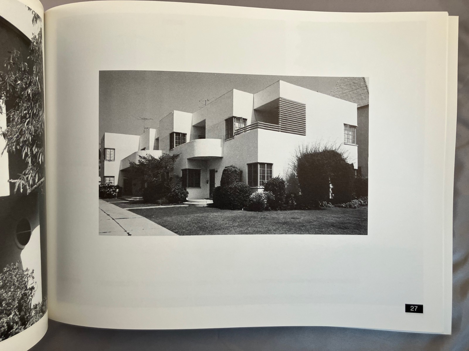 Photo book: LA at 25mph by Steve Diskin and Joseph Giovannini