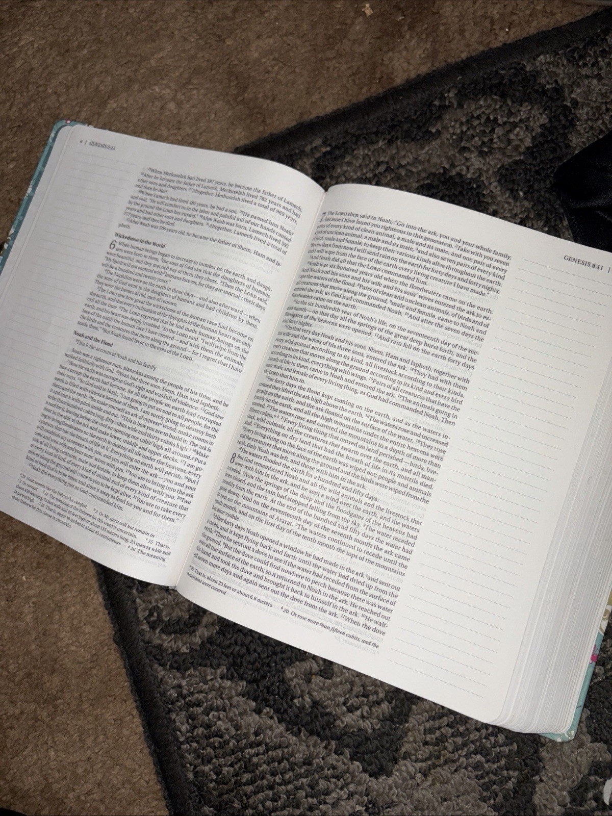 NIV, Journal the Word Bible,Pink Floral Cloth : Reflect, Journal.