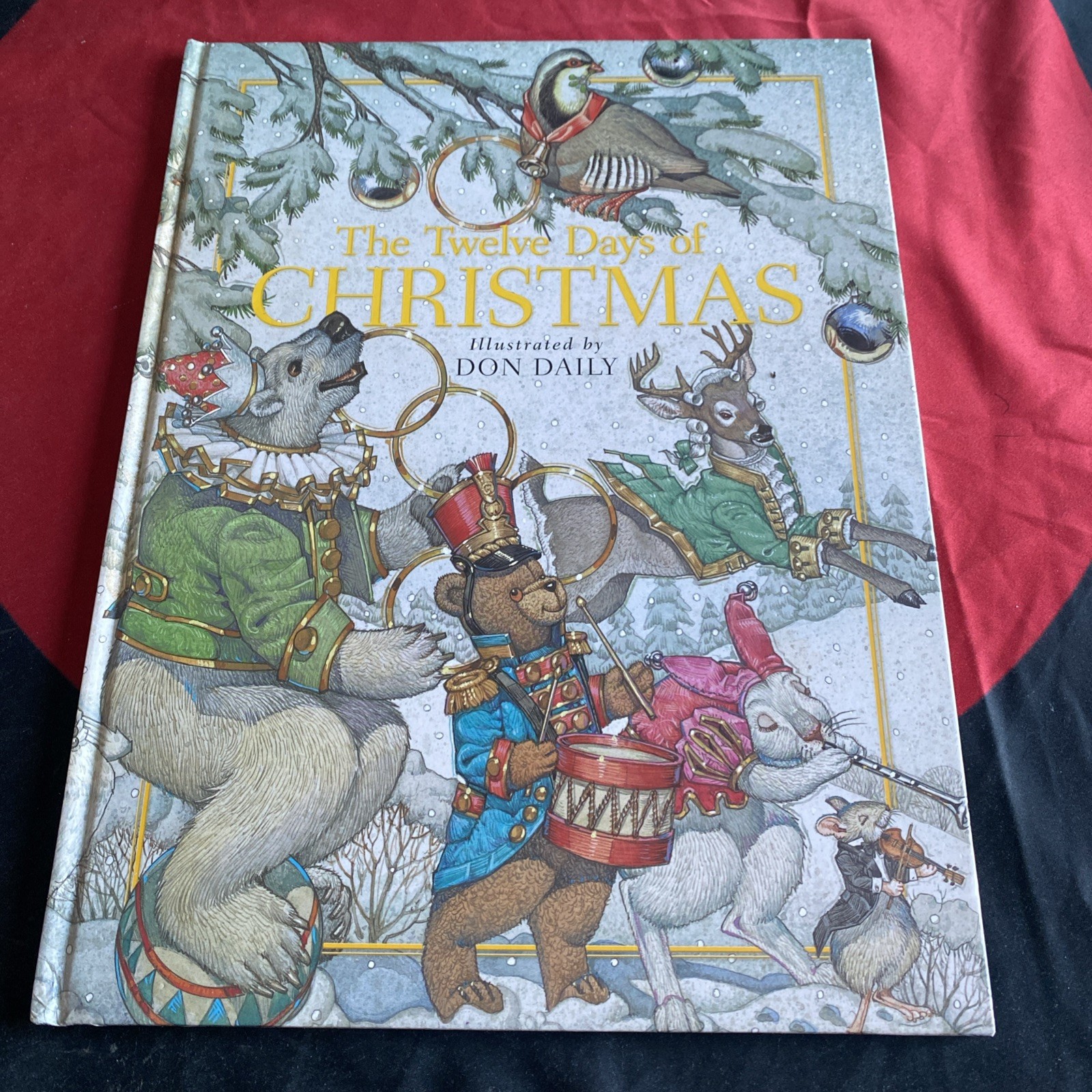 *KIDS* 🎅🏼 Twelve Days of Christmas by Don Daily (2007, Picture Book) $12.25!