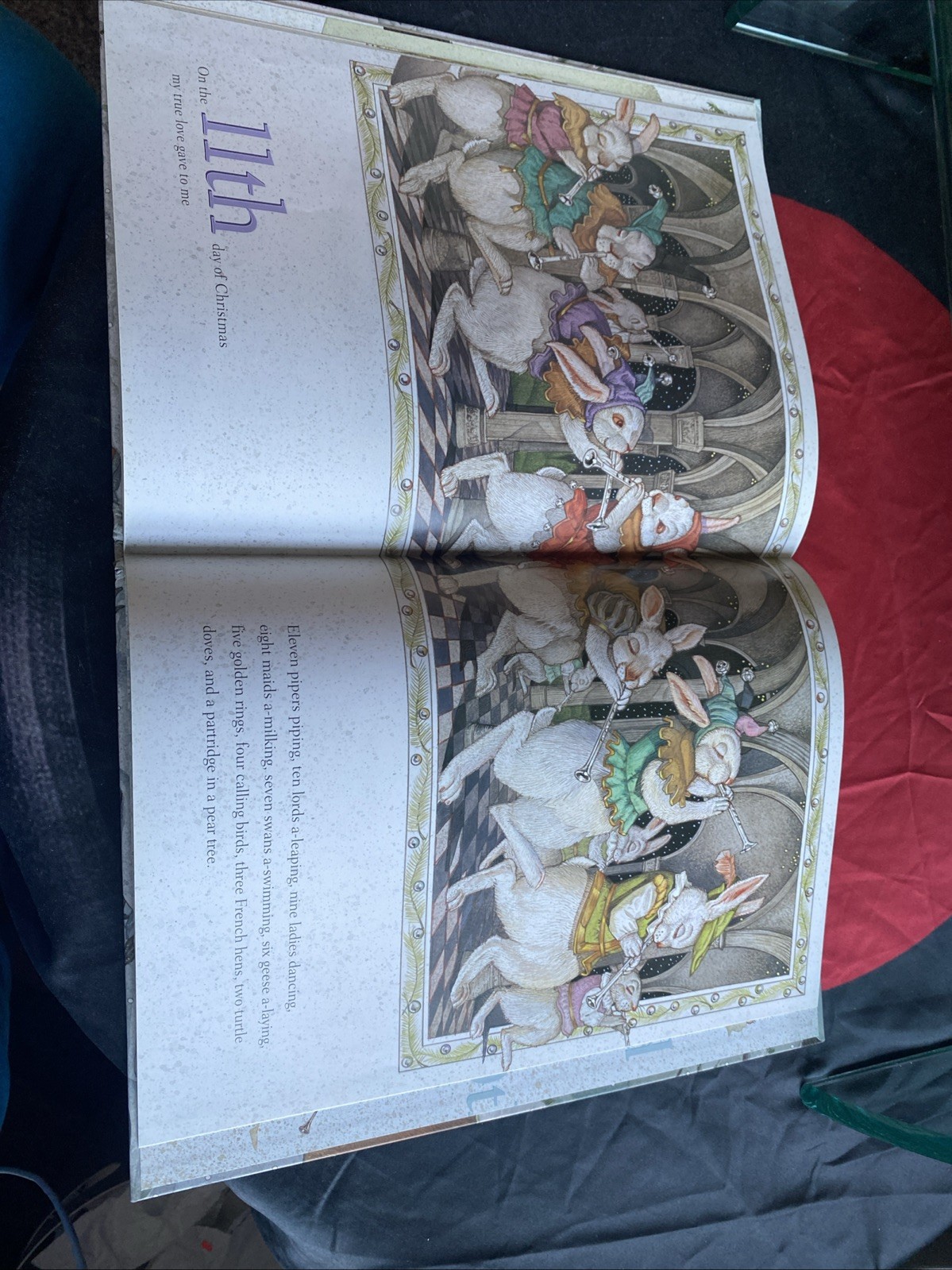 *KIDS* 🎅🏼 Twelve Days of Christmas by Don Daily (2007, Picture Book) $12.25!