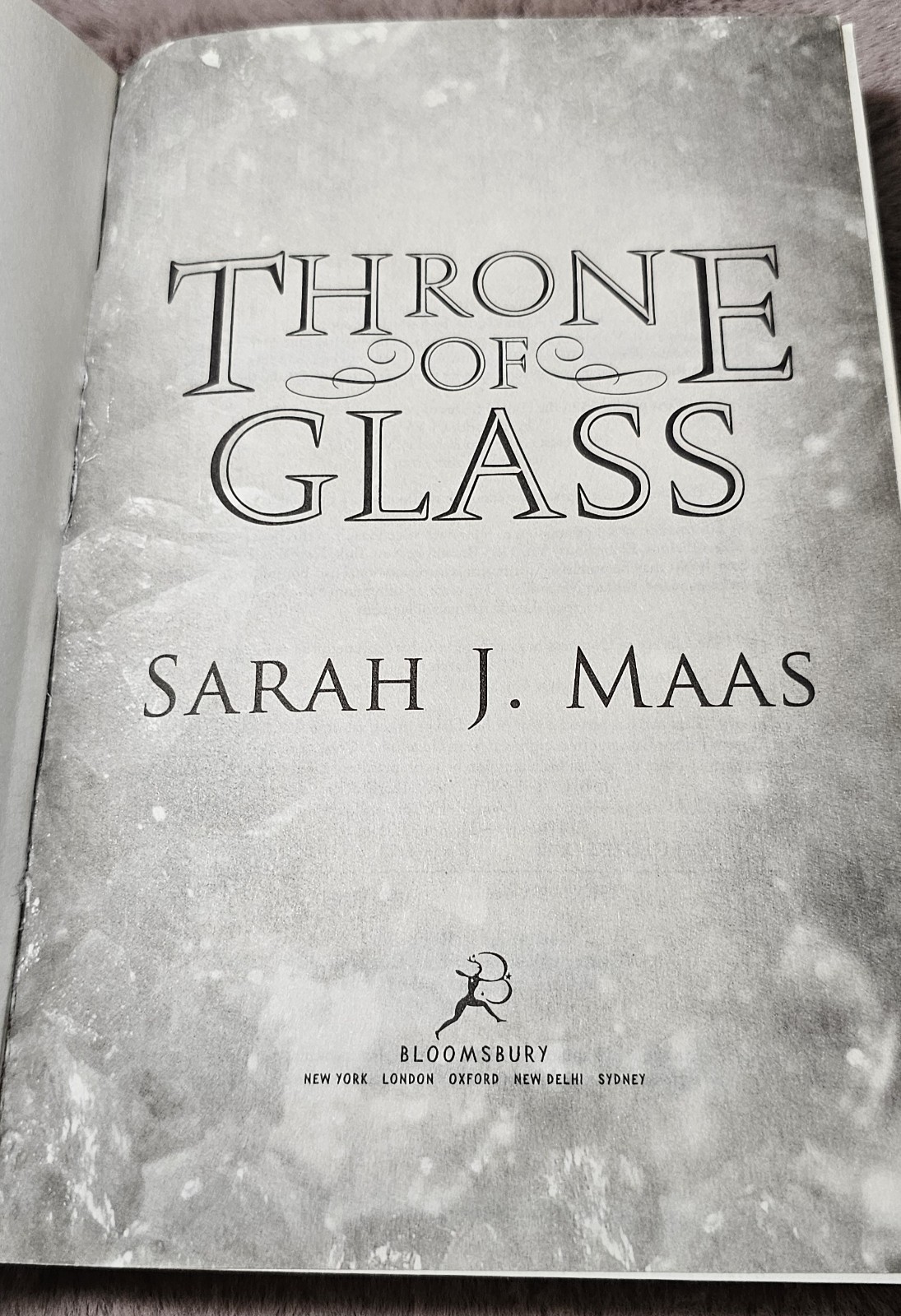 ​Throne of Glass Sarah J Maas Paperback Book 1 Bloomsbury