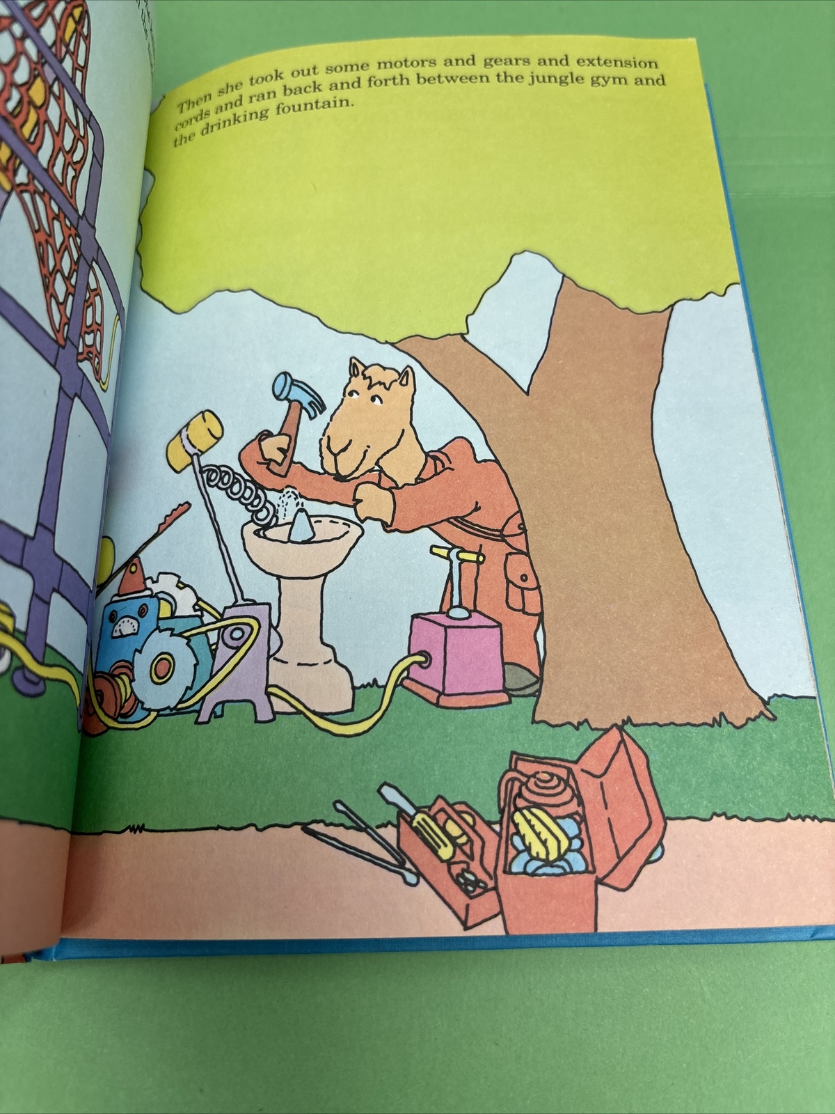 Fixed by Camel by Jacquelyn Reinach Weekly Reader 6.5 x 8.2 in. Picture Book EUC
