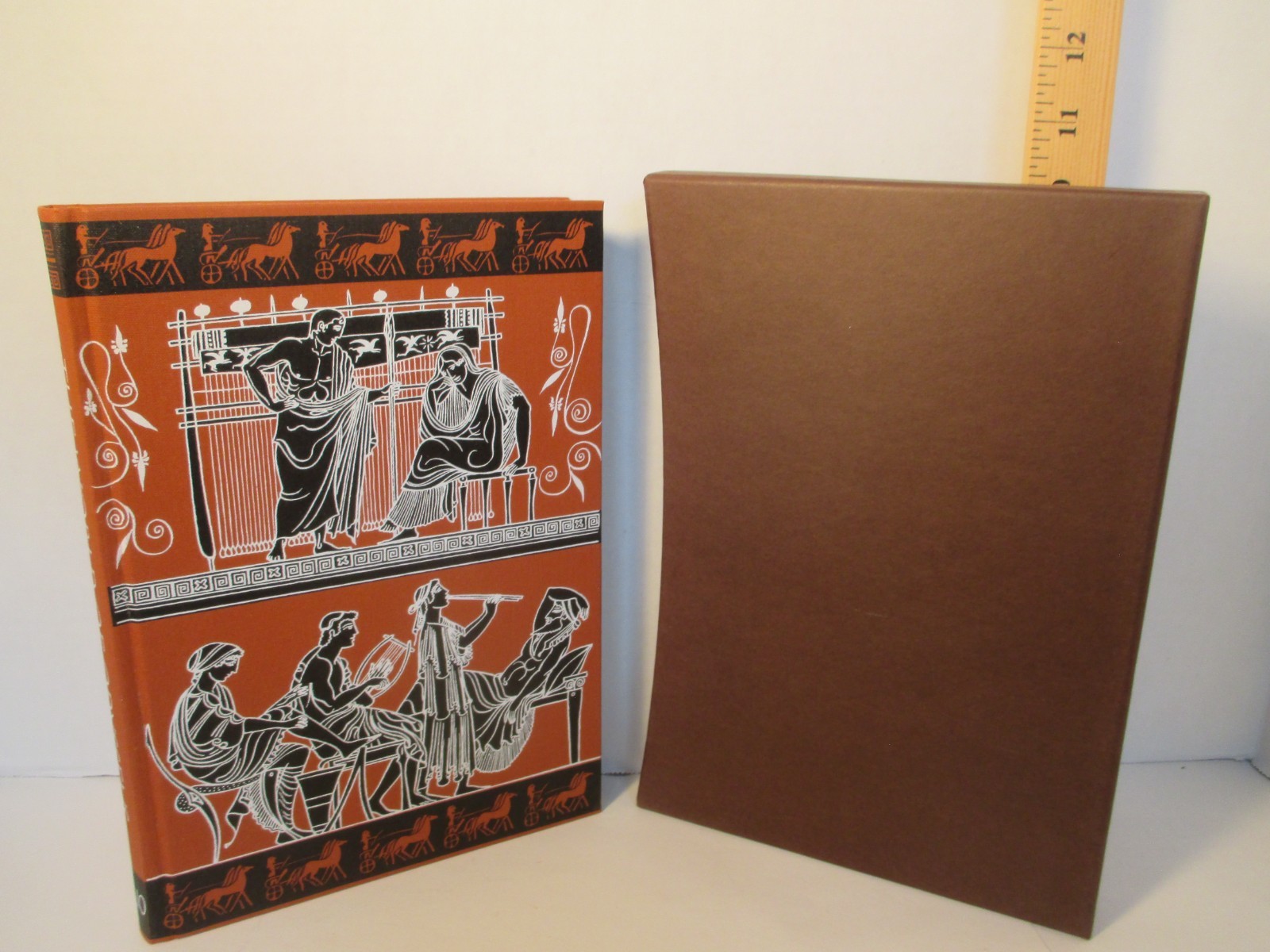 history WORLD OF ODYSSEUS by M I FINLEY illus Folio Society 2003 hc + slipcase