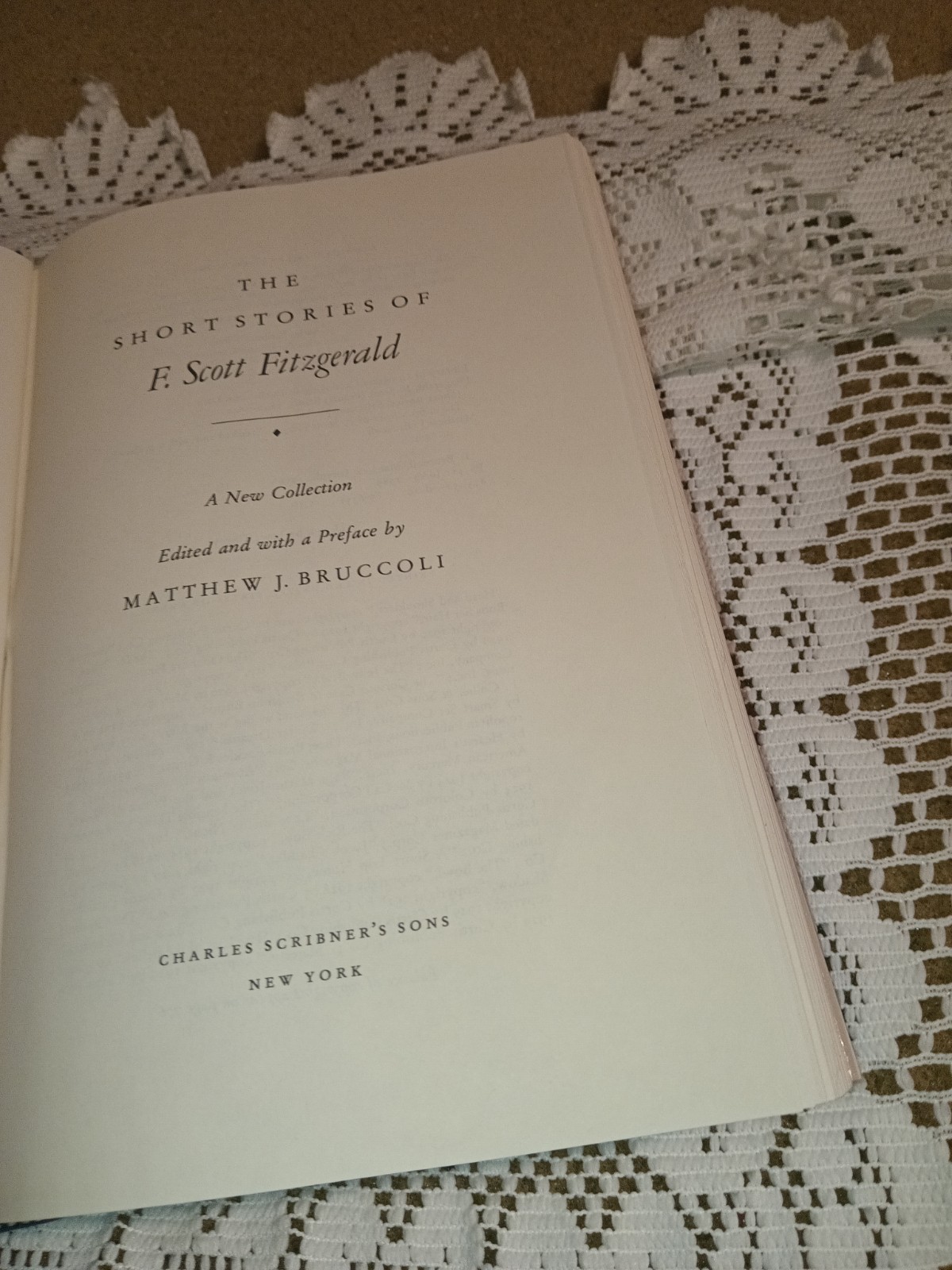 Vintage “The Short Stories of F. Scott Fitzgerald”Hardcover Dust Jacket 1989