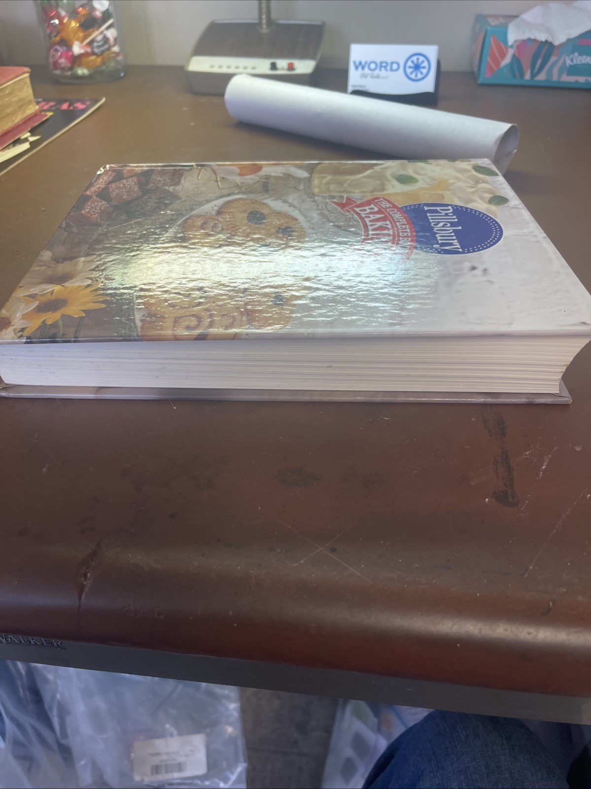 Complete Book of Baking Pillsbury Cookbook 1993 Hardcover 512 Pages Of Recipes