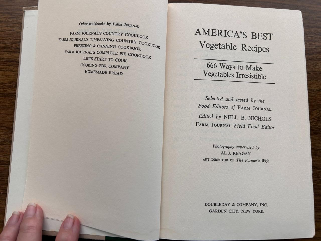 Americas Best Vegetable Recipes Cookbook 1970 vintage Farm Journal 336 pages