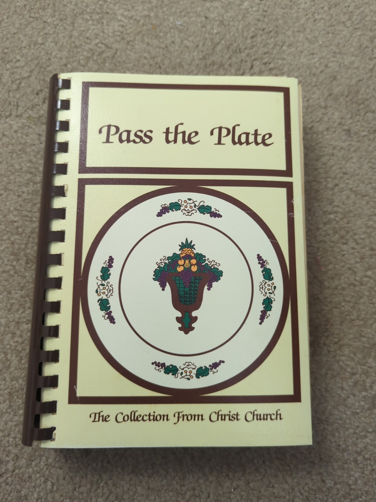 Christ Episcopal Church New Bern, NC Spiral Cookbook 1981 400+ Pages