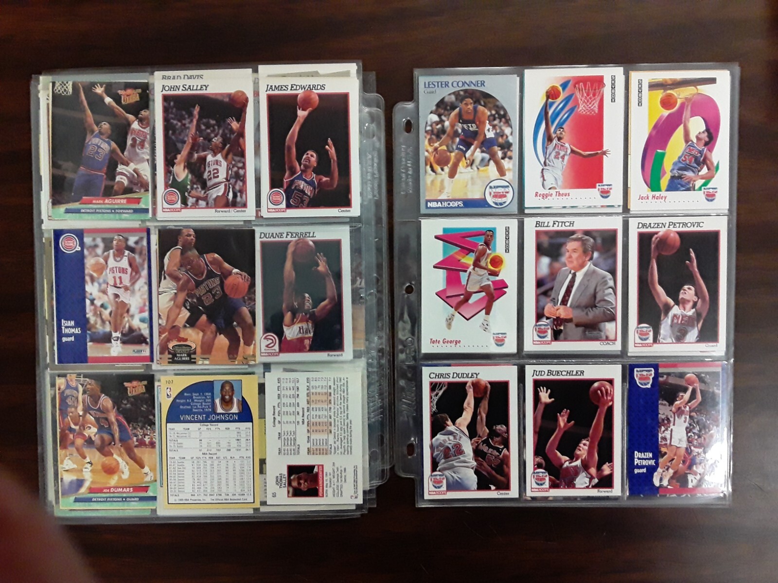 Basketball Trading Cards 31 Ultra Pro sheets full 300 random cards G+ 240403