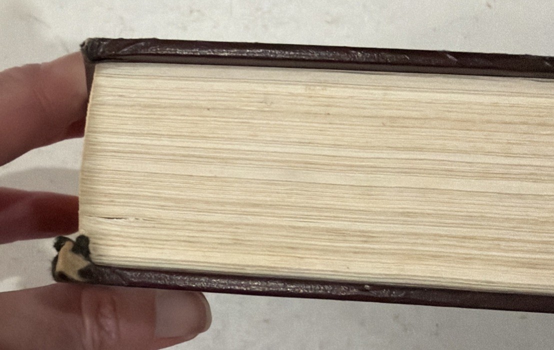 NIV Rainbow Study Bible 1996 Hardcover 1,584 Pgs 1984 Text Bold Line CLEAN