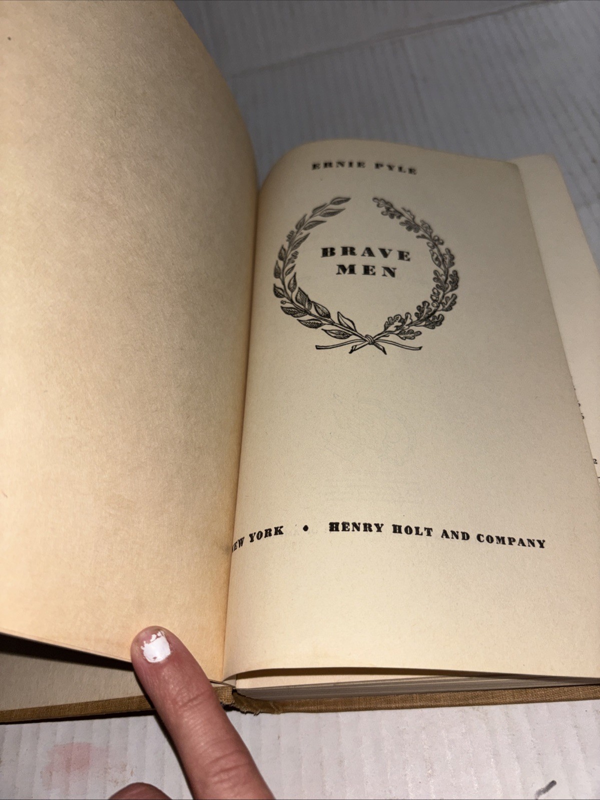 Brave Men-Ernie Pyle 1945 Hardcover WWII 1943-1944 War Correspondent Vtg Book