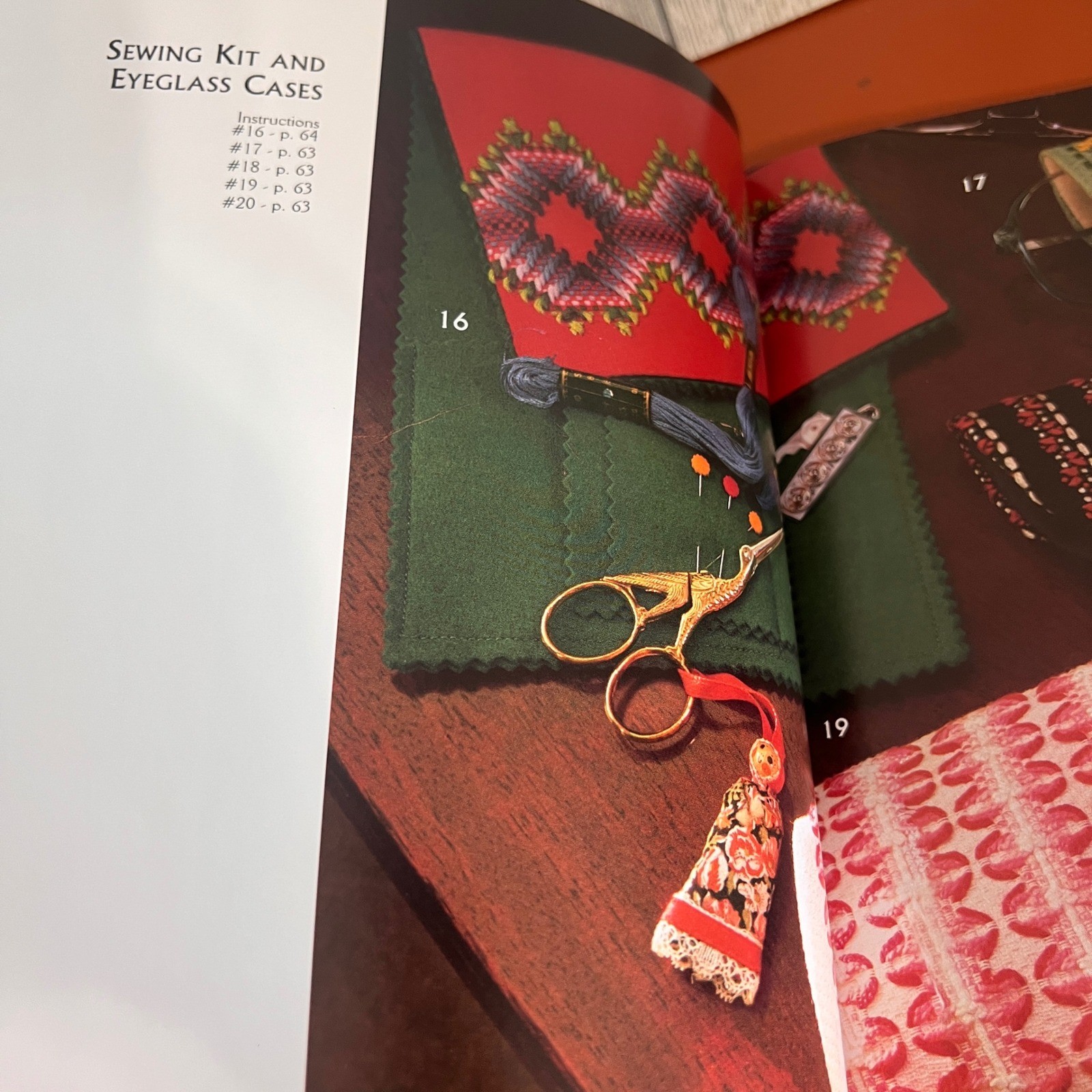 Huck Adventures Michiko Kuge Swedish Weaving Embroidery Patterns Lacis Book