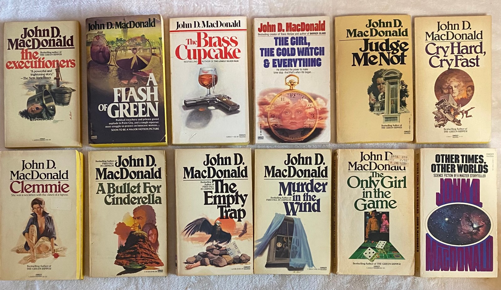 Travis McGee JOHN D MACDONALD BUY AS MANY VG 80s PB & Pay JUST $4.75 to Ship #2