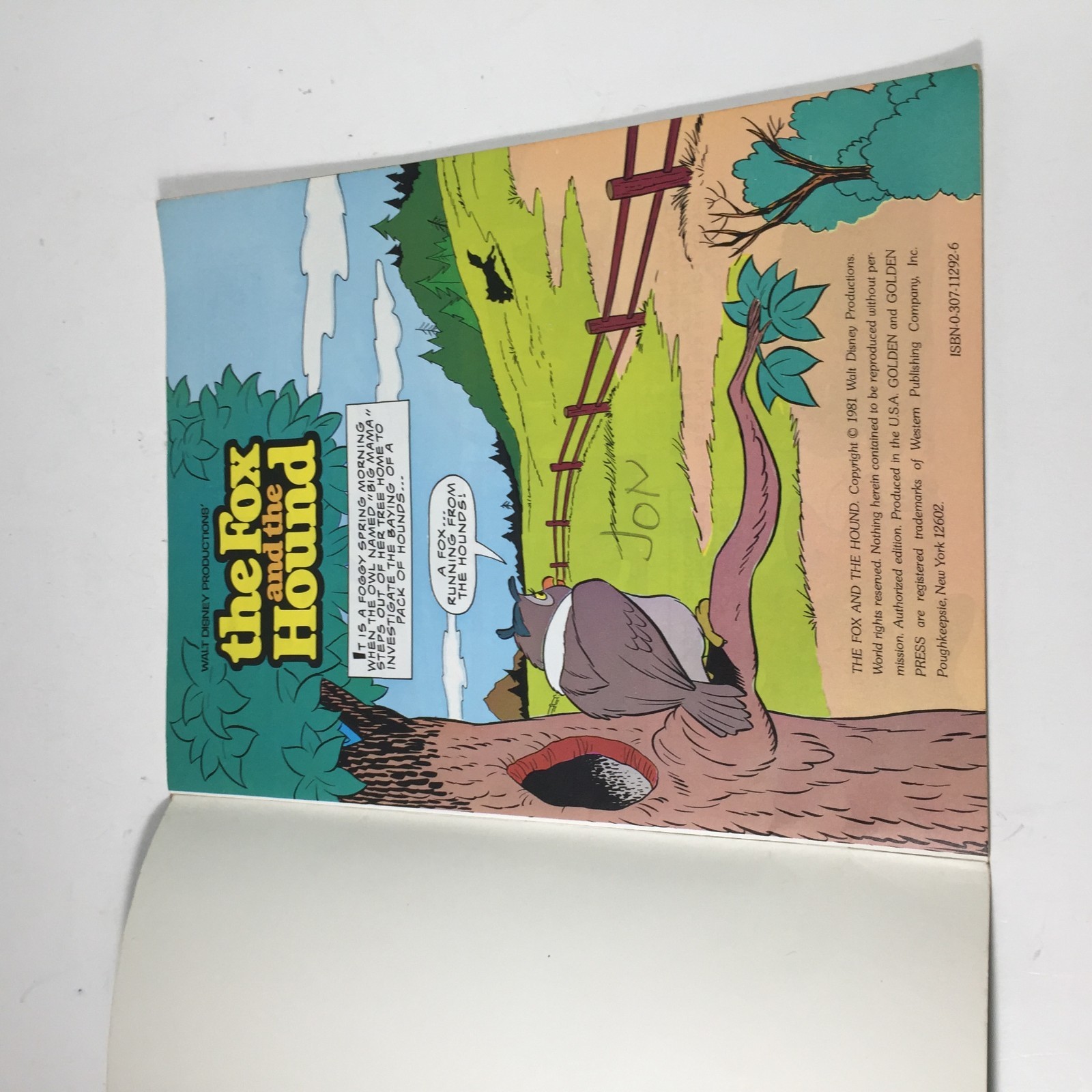 Lot of 4 Paperback Childrens Books-Dr. Seuss 500 Hats, Smurfs, Fox & Hound, Oz