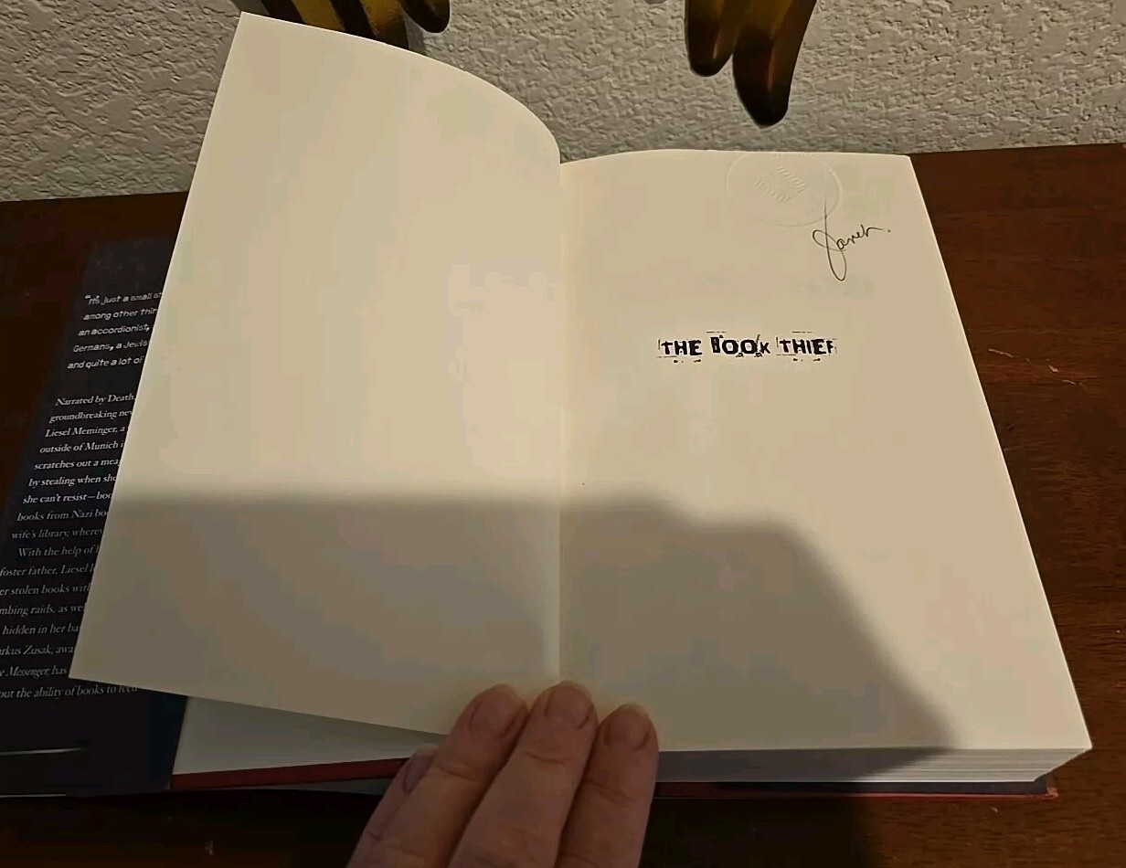 The Book Thief by Markus Zusak First American Edition Hardcover Rare 2006