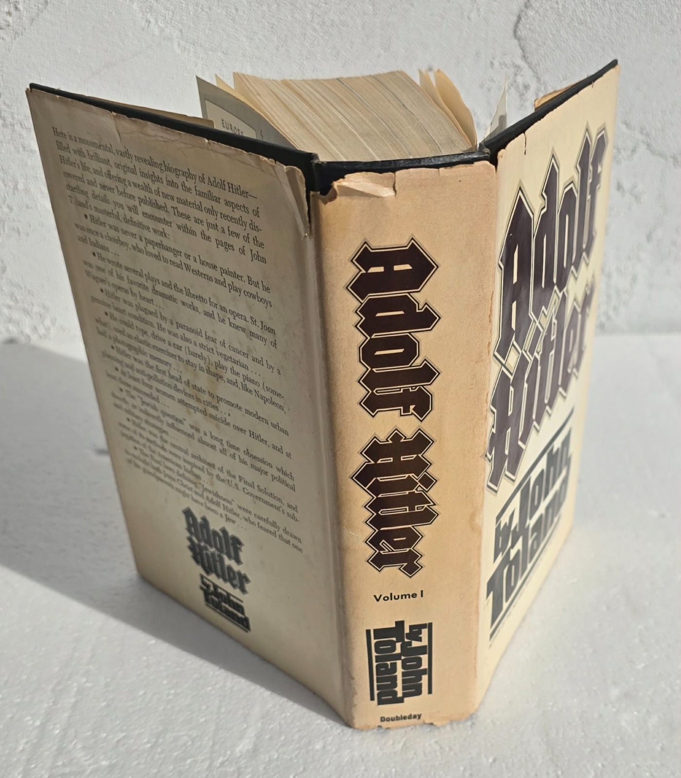 ADOLF HITLER Hardback Book 584 Pages Book Club Edition Dust Jacket John Toland