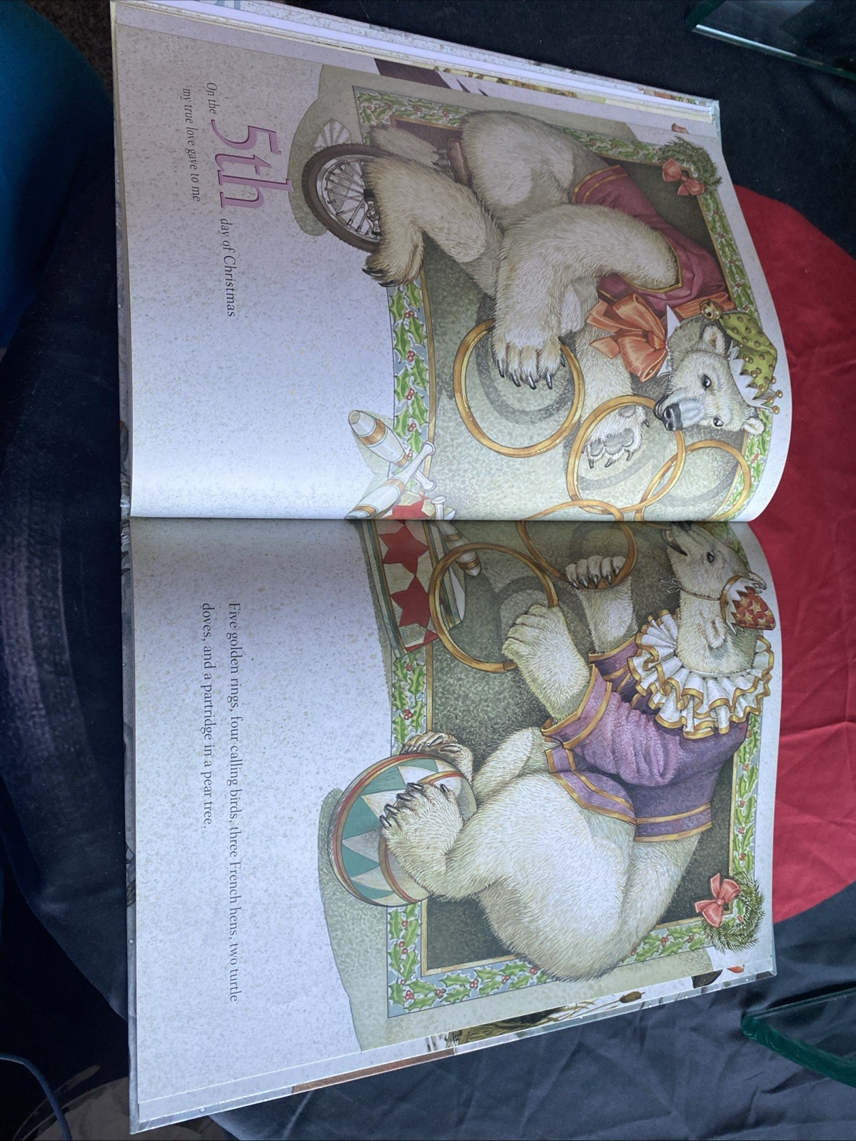 *KIDS* 🎅🏼 Twelve Days of Christmas by Don Daily (2007, Picture Book) $12.25!