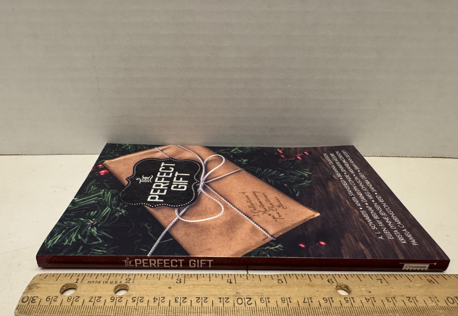 The Perfect Gift, Covenant Communications, Paperback, 2016, New