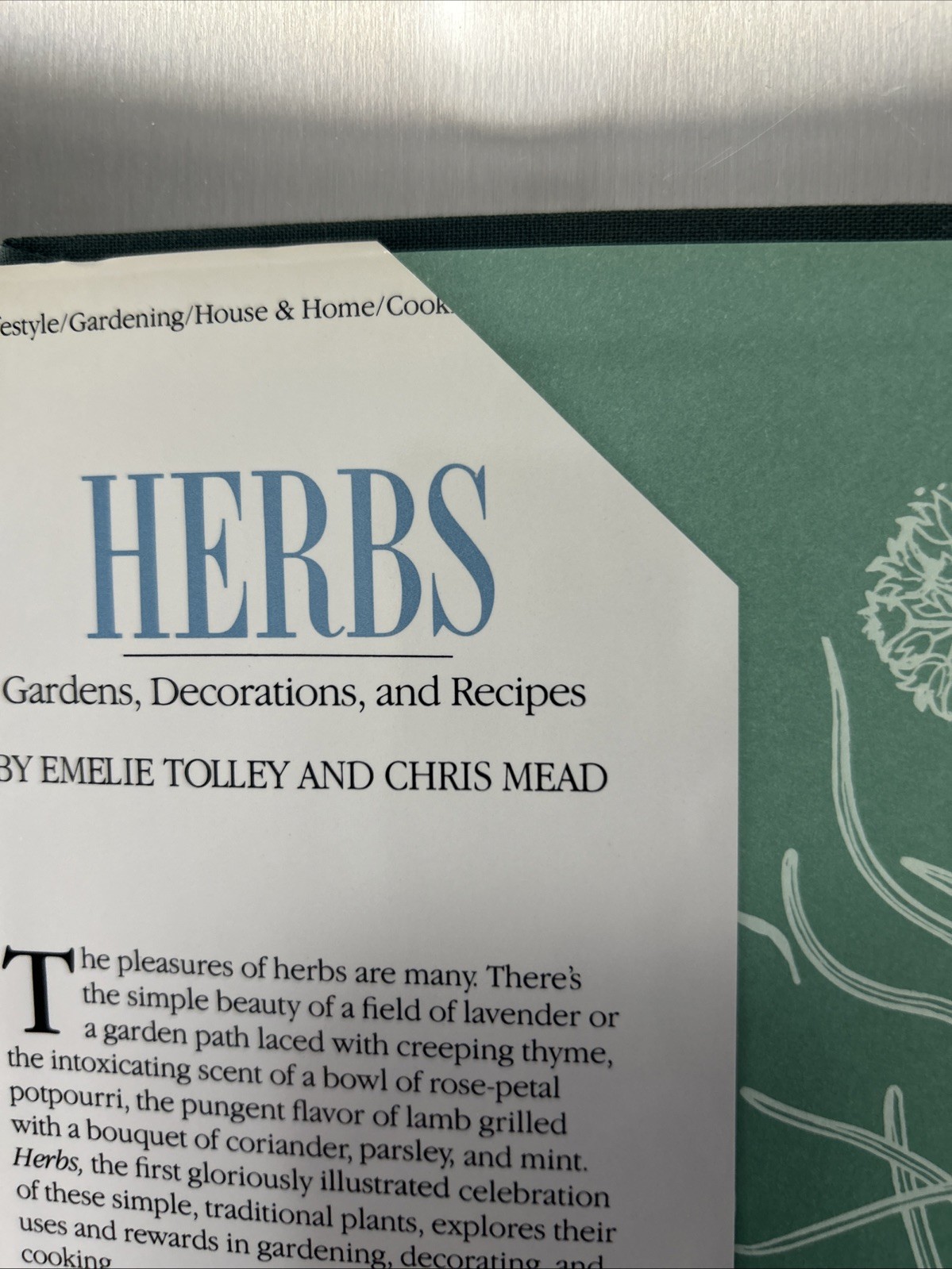 Herbs Garden, Decorations & Recipes Hard Cover 1985 244 Pages Color