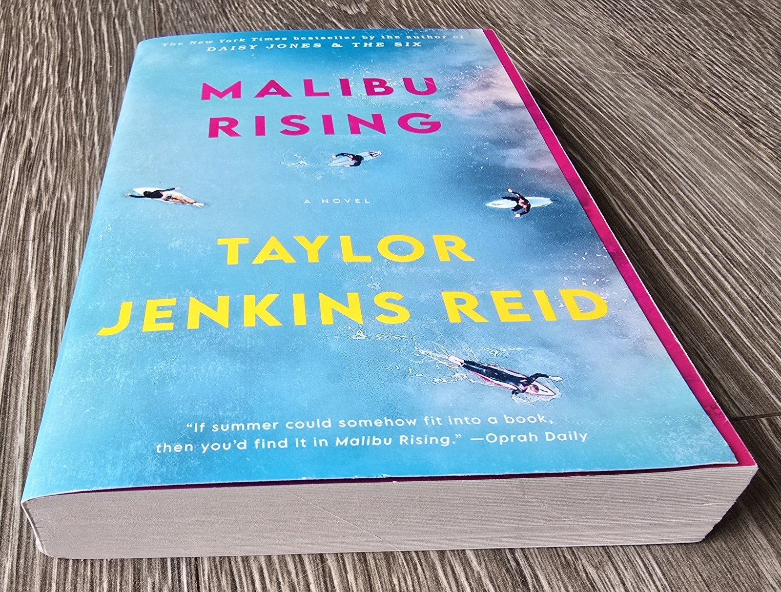 Malibu Rising a Novel by Taylor Jenkins Reid (2021, Trade Paperback)