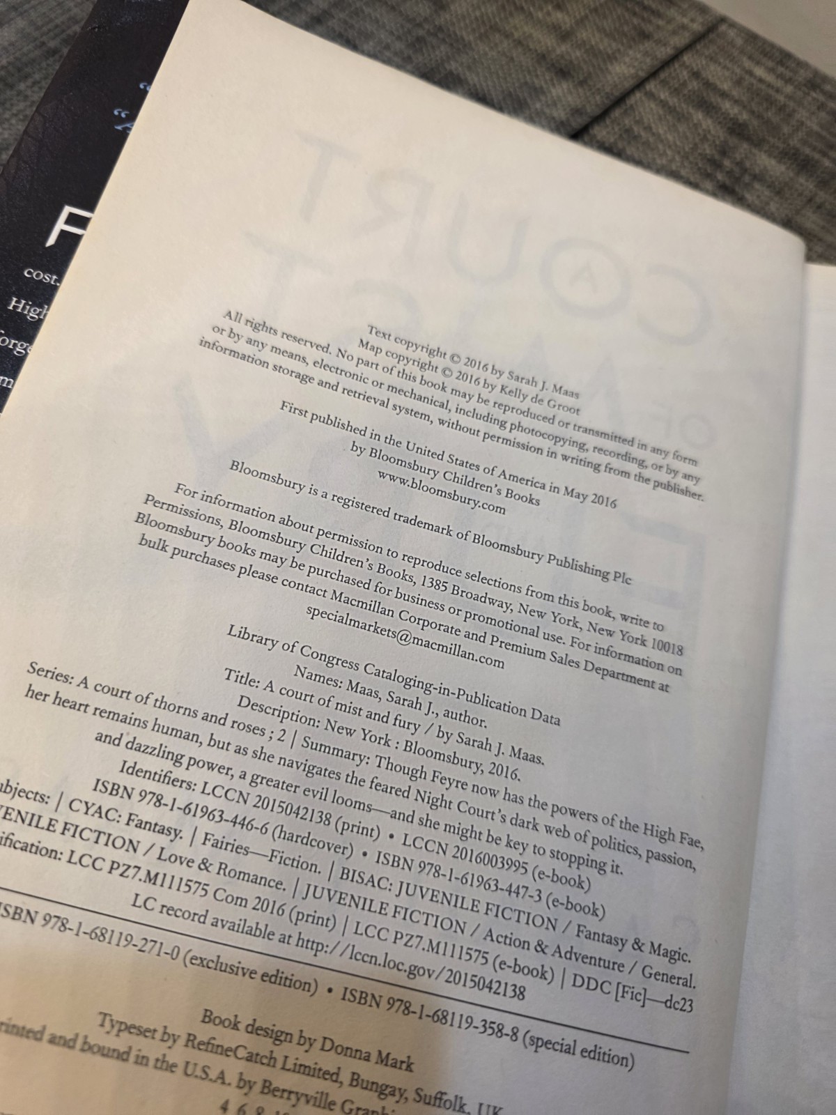 A Court of Mist and Fury (A Court of Thorns and Roses, 2) by Maas
