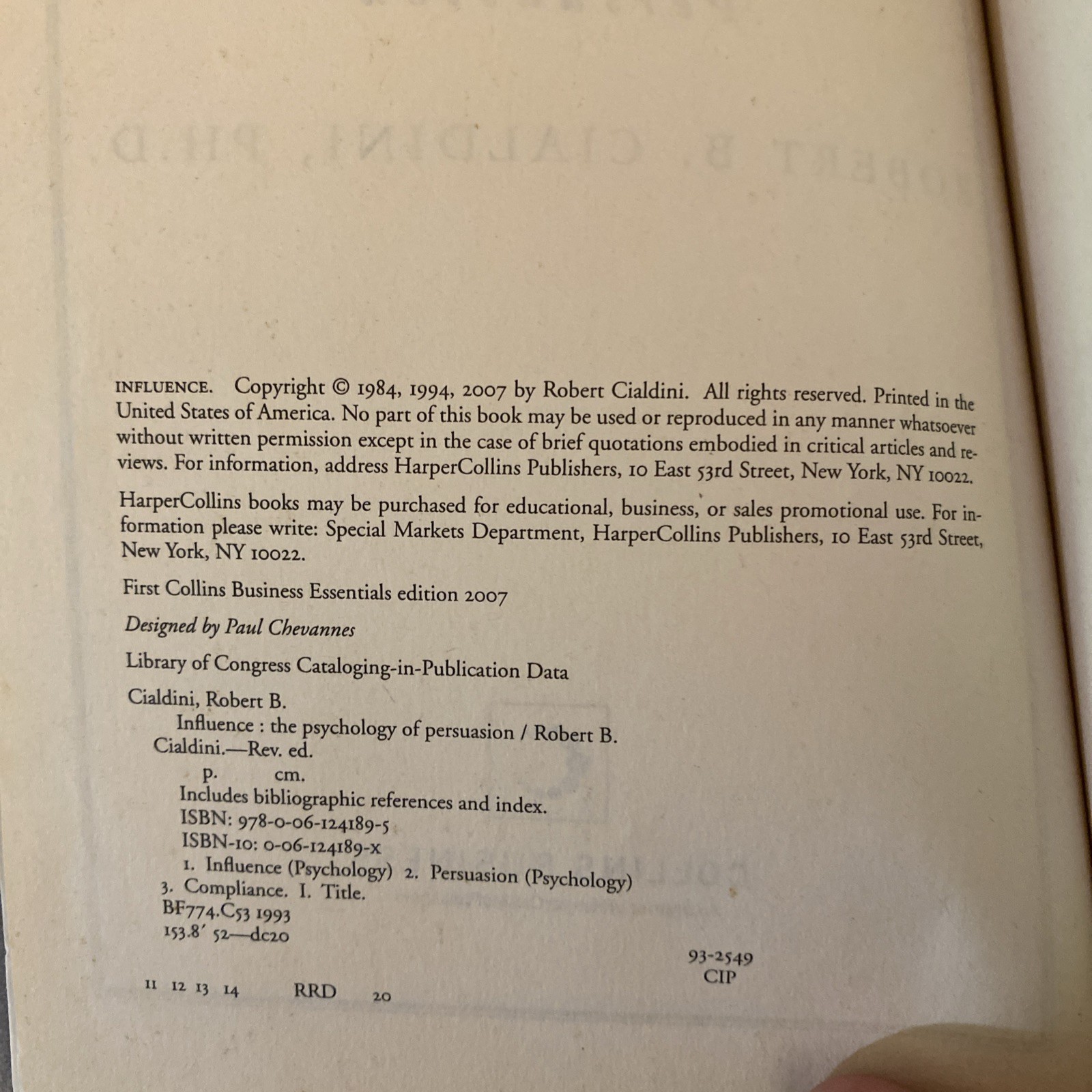 Influence : The Psychology of Persuasion by Robert B. Cialdini (2006, Trade…