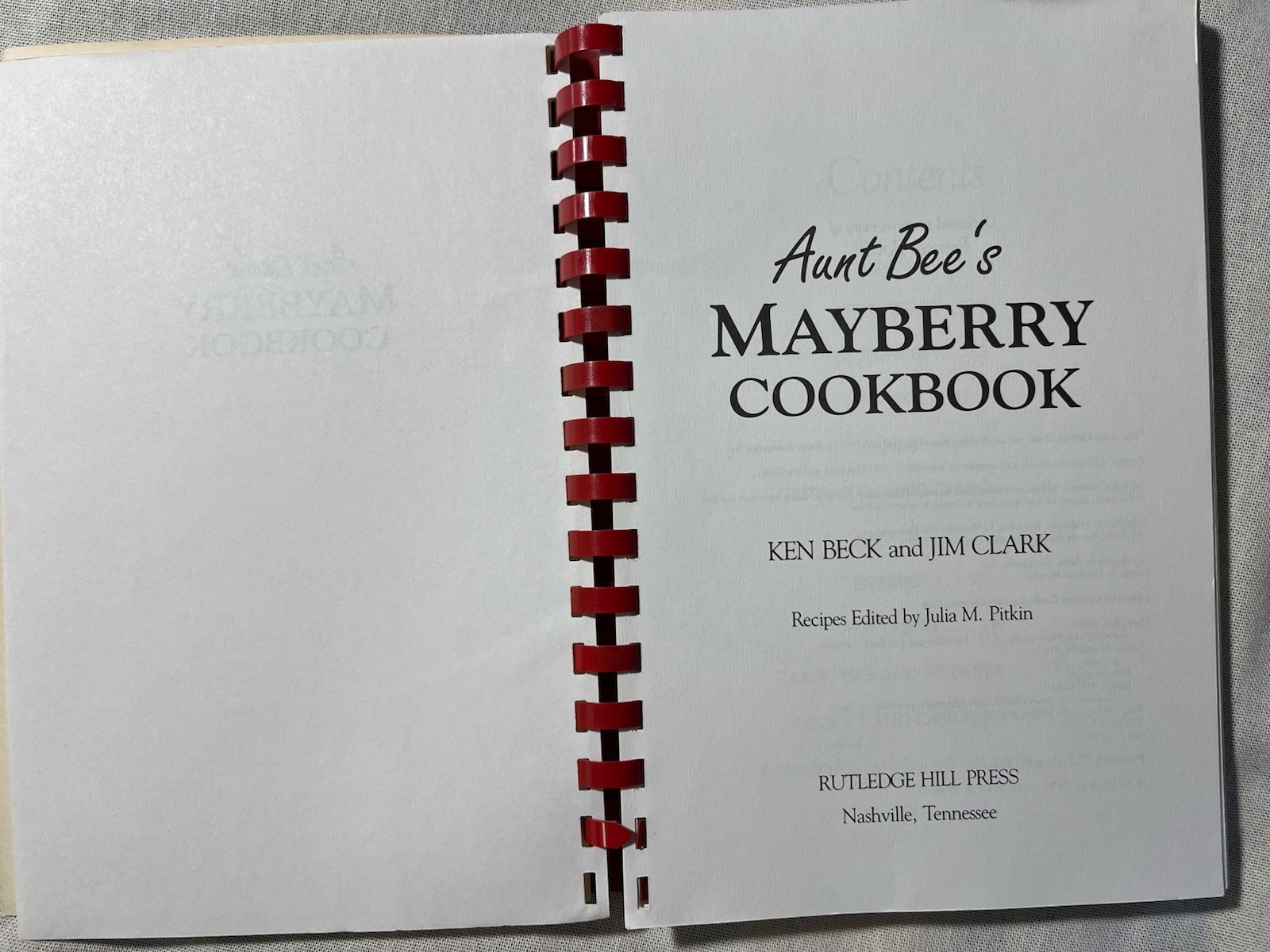 Aunt Bee’s Mayberry Cookbook, 1991, Spiral, Ken Beck & Jim Clark, 244 Pages
