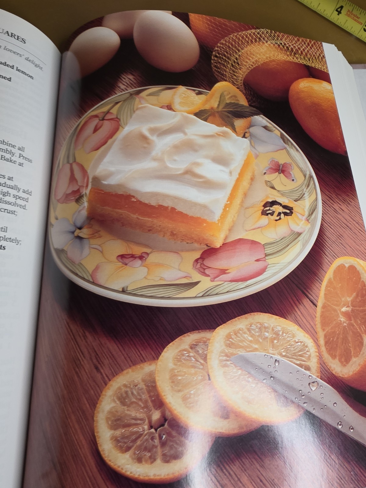 Complete Book of Baking Pillsbury Cookbook 1993 Hardcover 512 Pages Of Recipes