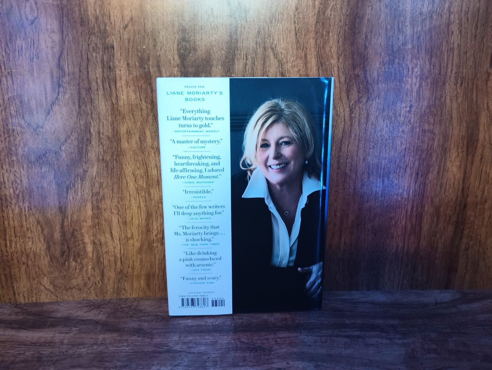 Here One Moment Liane Moriarty 2024 HC Psychological Thriller Women 512pp VG