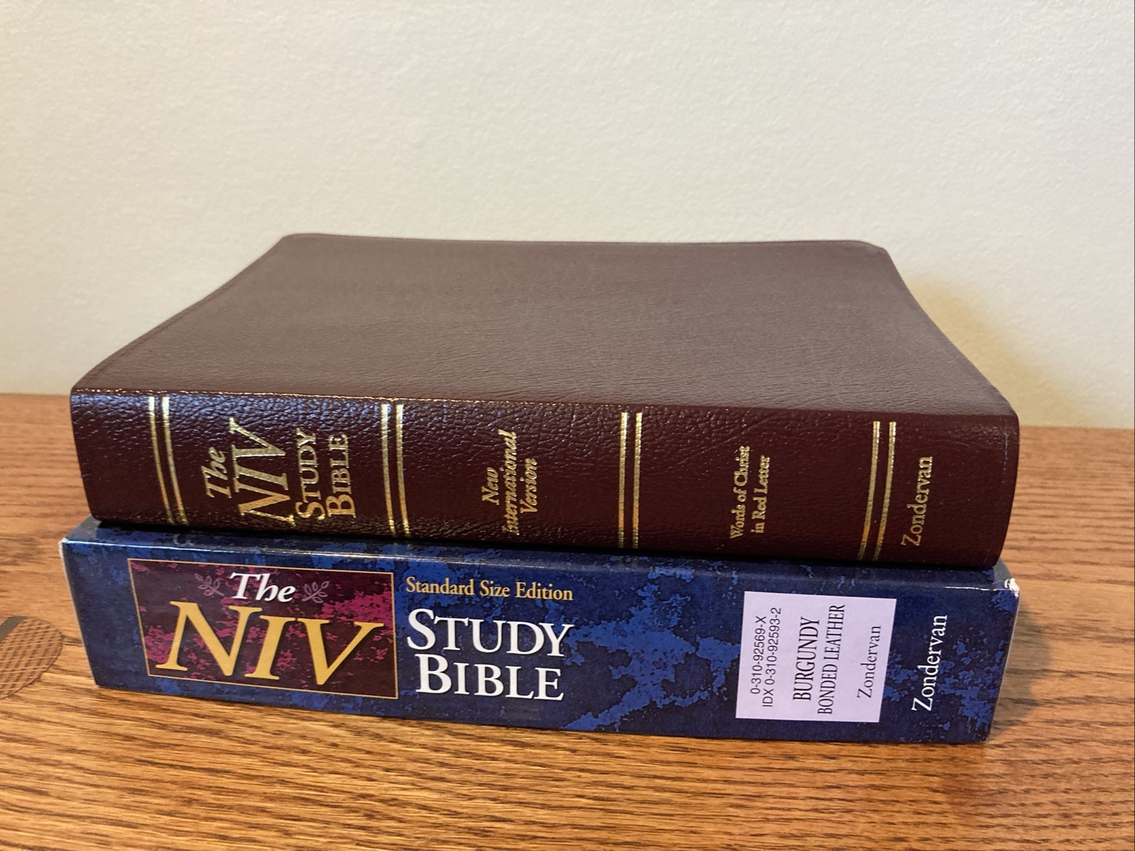 1984 NIV Study Bible: 10th Anniversary Edition Bonded Leather (1995, Zondervan)