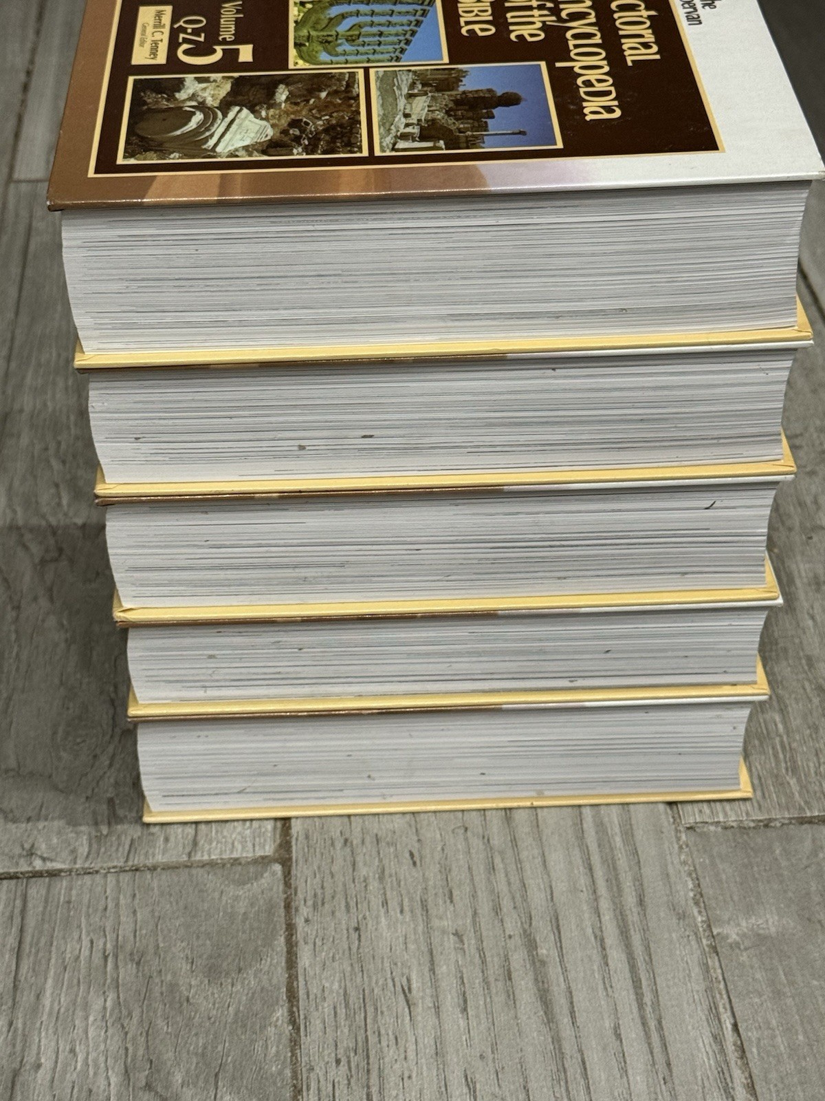 ✝️ Zondervan Pictorial Encyclopedia of the Bible Volume 1-5 – 1975