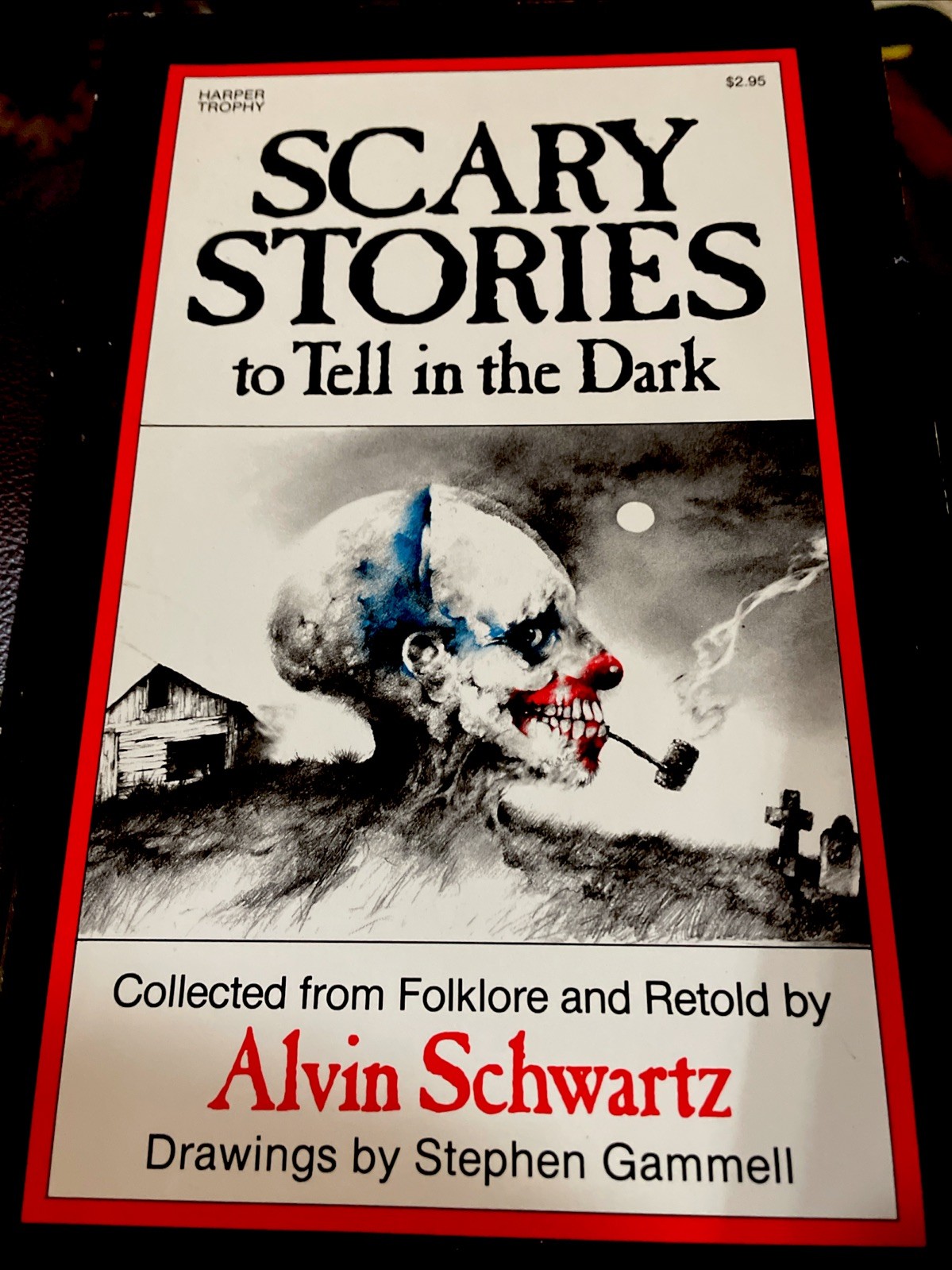 Scary Stories To Tell In The Dark Alvin Schwartz / Like New/ Paperback