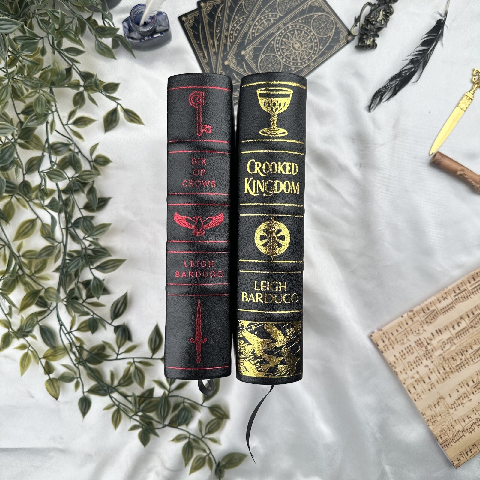 Six of Crows 2 Books Set: Six of Crows & Crooked Kingdom [Premium Leather Bound]