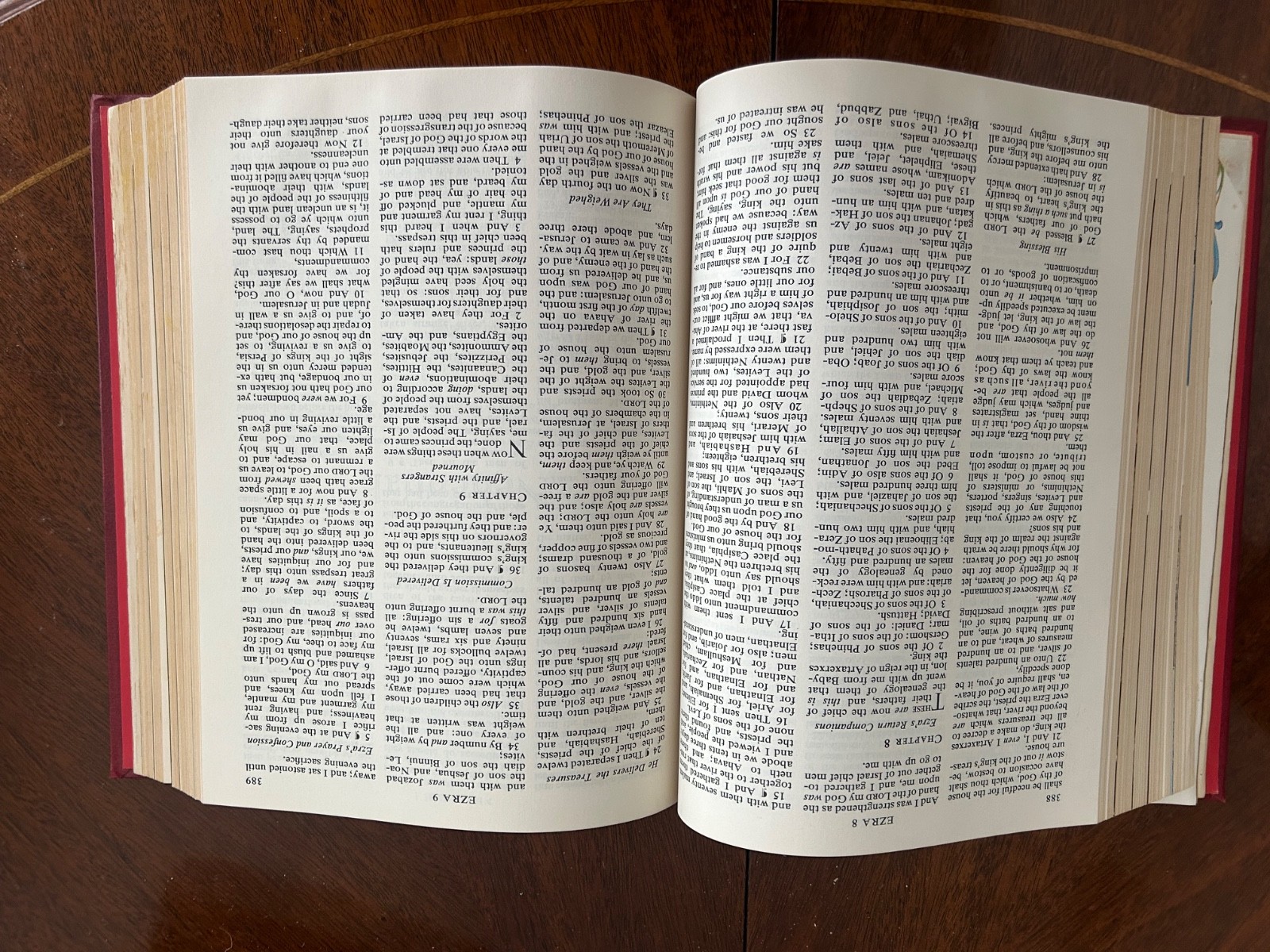 Vintage 1960 Good Counsel Publishing Holy Bible Guiding Light Edition King James
