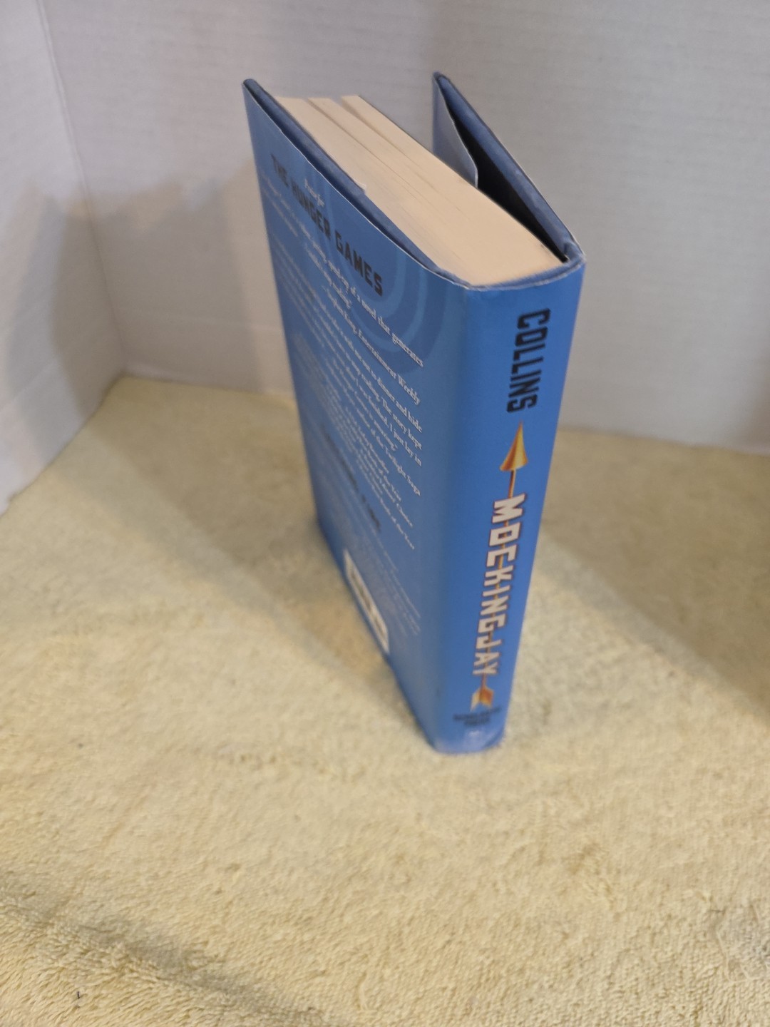 Mockingjay (Hunger Games, Book Three) by Suzanne Collins (2010, Hardcover) 1st E