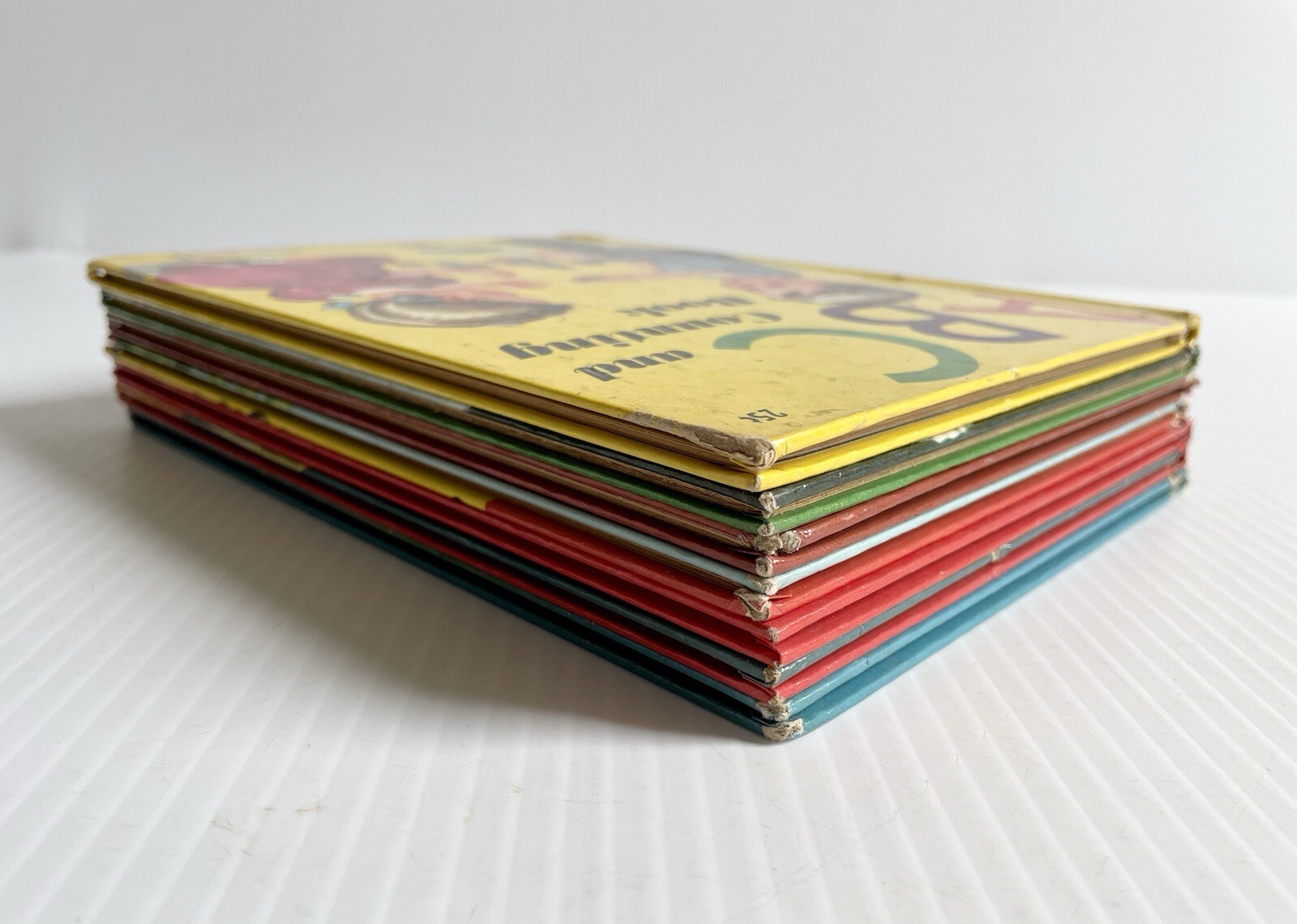 Lot 7 Vintage Children’s Wonder Books- Popeye, Bunny Hopwell, Wizard Of Oz Etc.