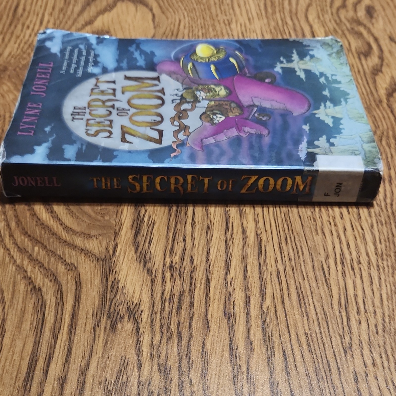 Square Fish Lynne Jonell Hardcover Juvenile Fiction Adventure The Secret of Zoom