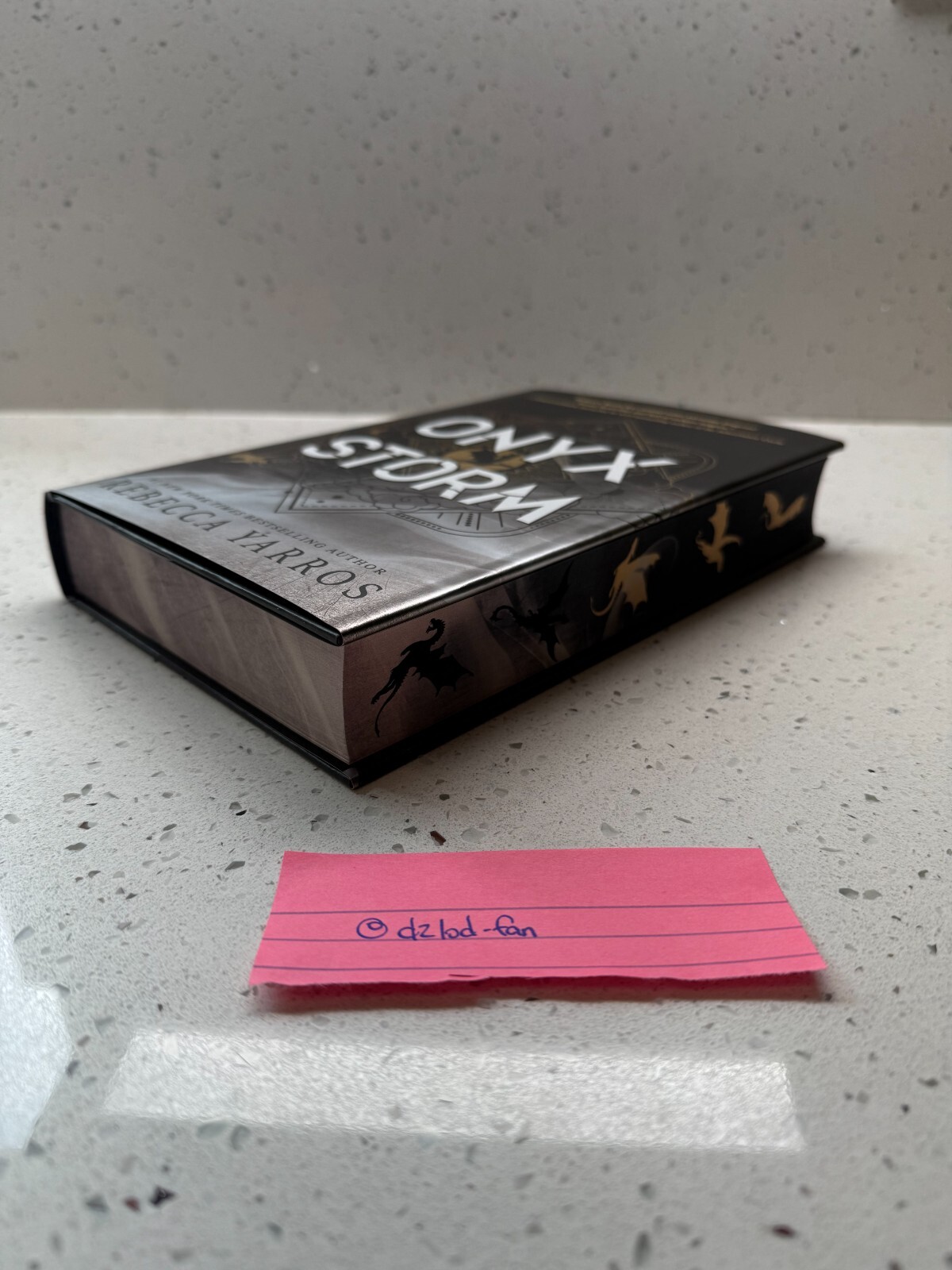 ONYX STORM Deluxe Limited EDITION BOOK HARDCOVER ‼️SPRAYED EDGES ‼️ Ships Quick