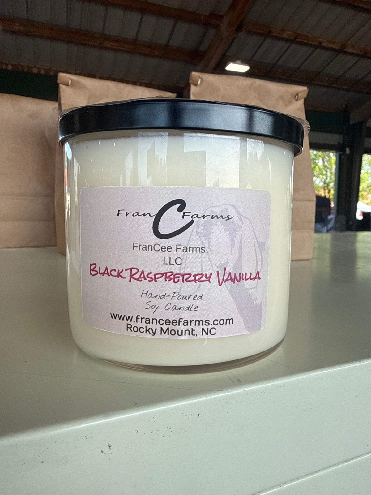 Black Raspberry Vanilla Soy Candle – 20 oz. 3 Wick