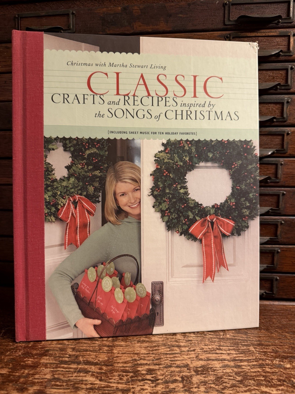 Lot 8 Martha Stewart Books: Entertaining First Ed; Pies Hors D’oeuvres Christmas