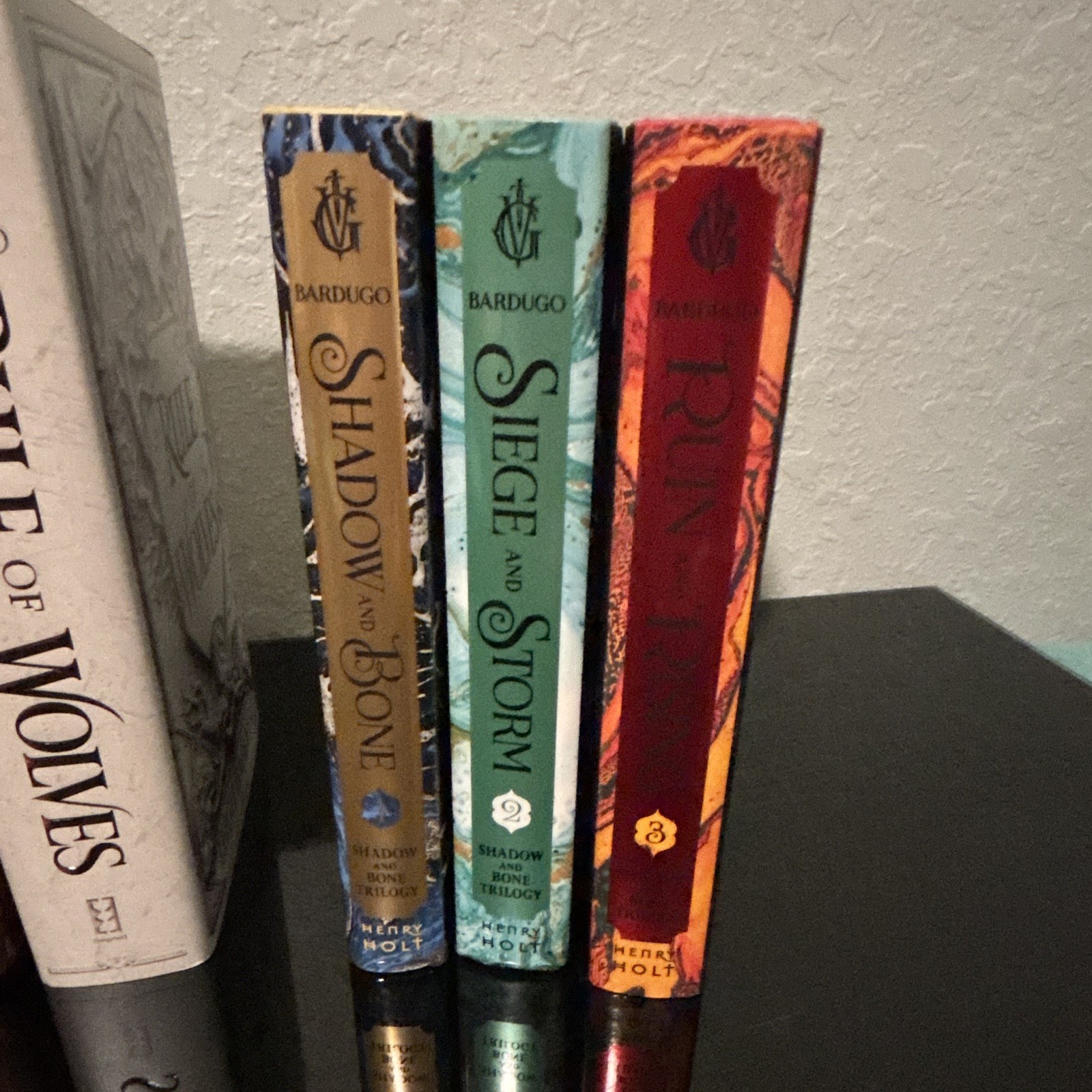 Leigh Bardugo Grishaverse Hardcover Lot w/ Dust Jackets Six of Crows + More