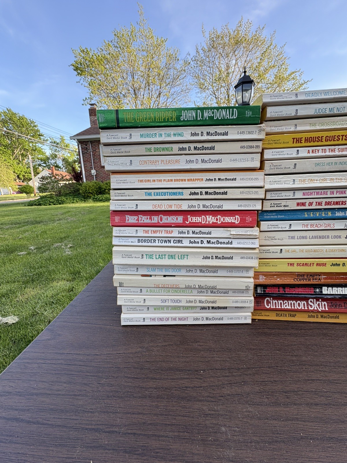Lot of 71 Paperback Books John D. MacDonald Crime Fiction Thriller
